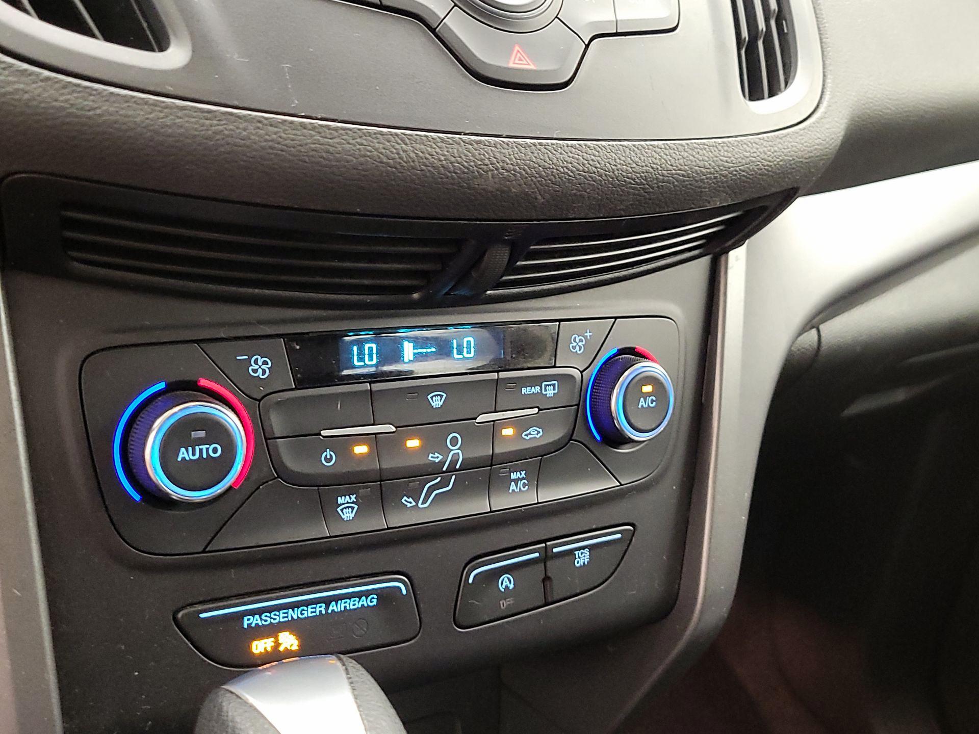 Thumbnail: 2017 Ford Escape - 16