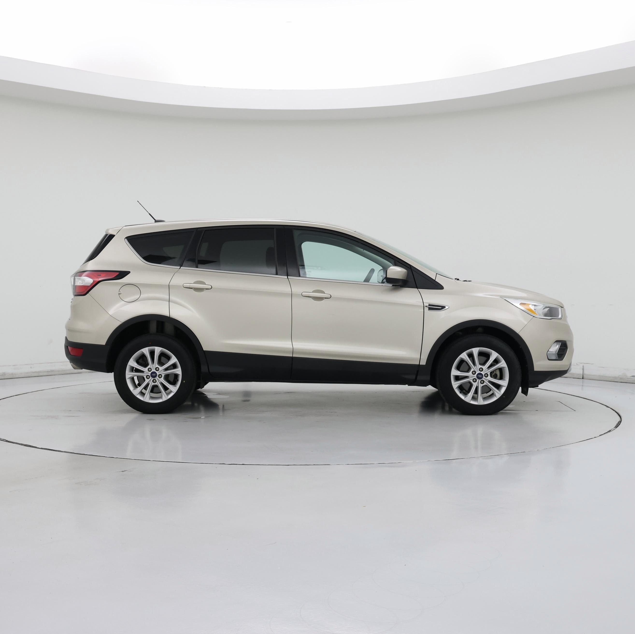 Thumbnail: 2017 Ford Escape - 7