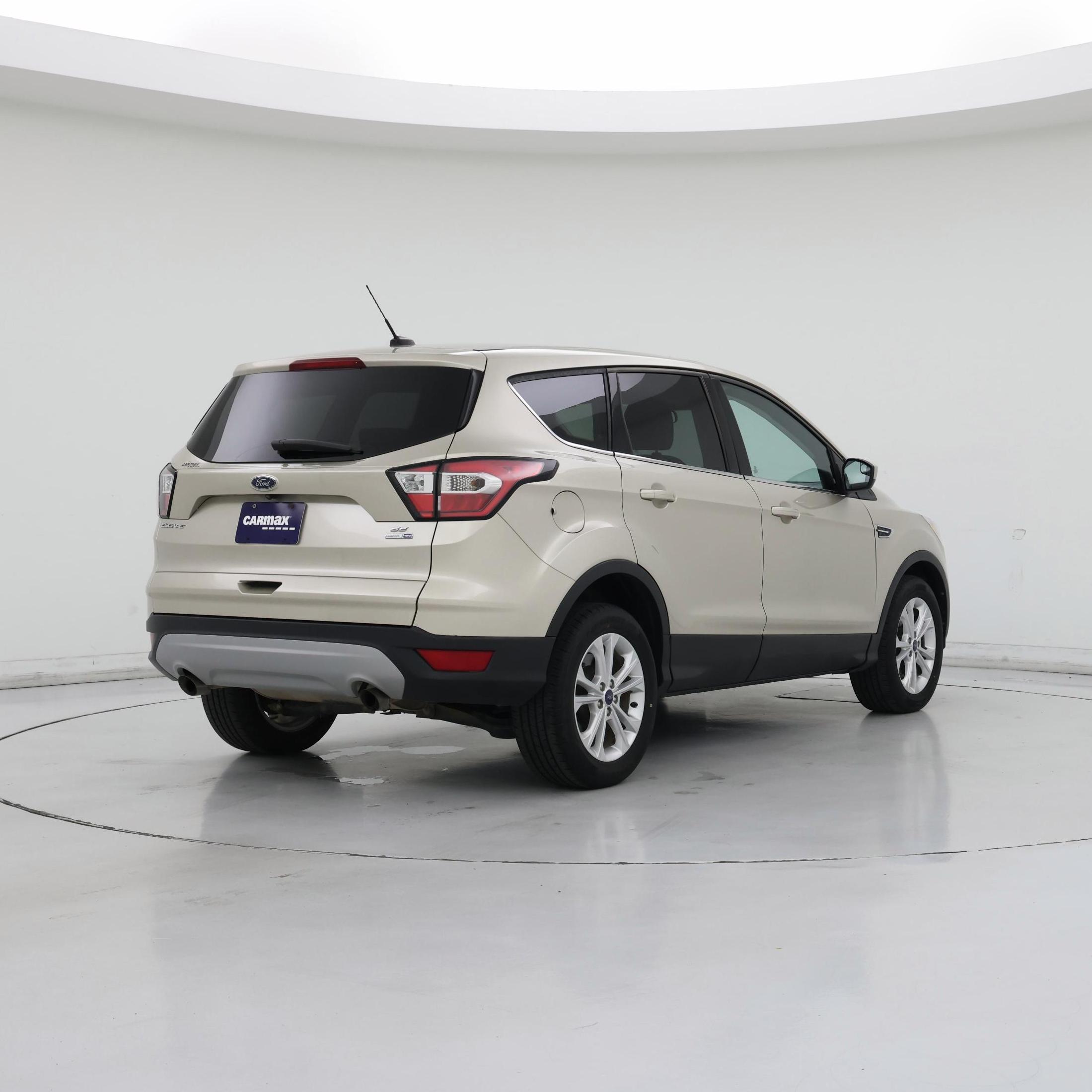 Thumbnail: 2017 Ford Escape - 8