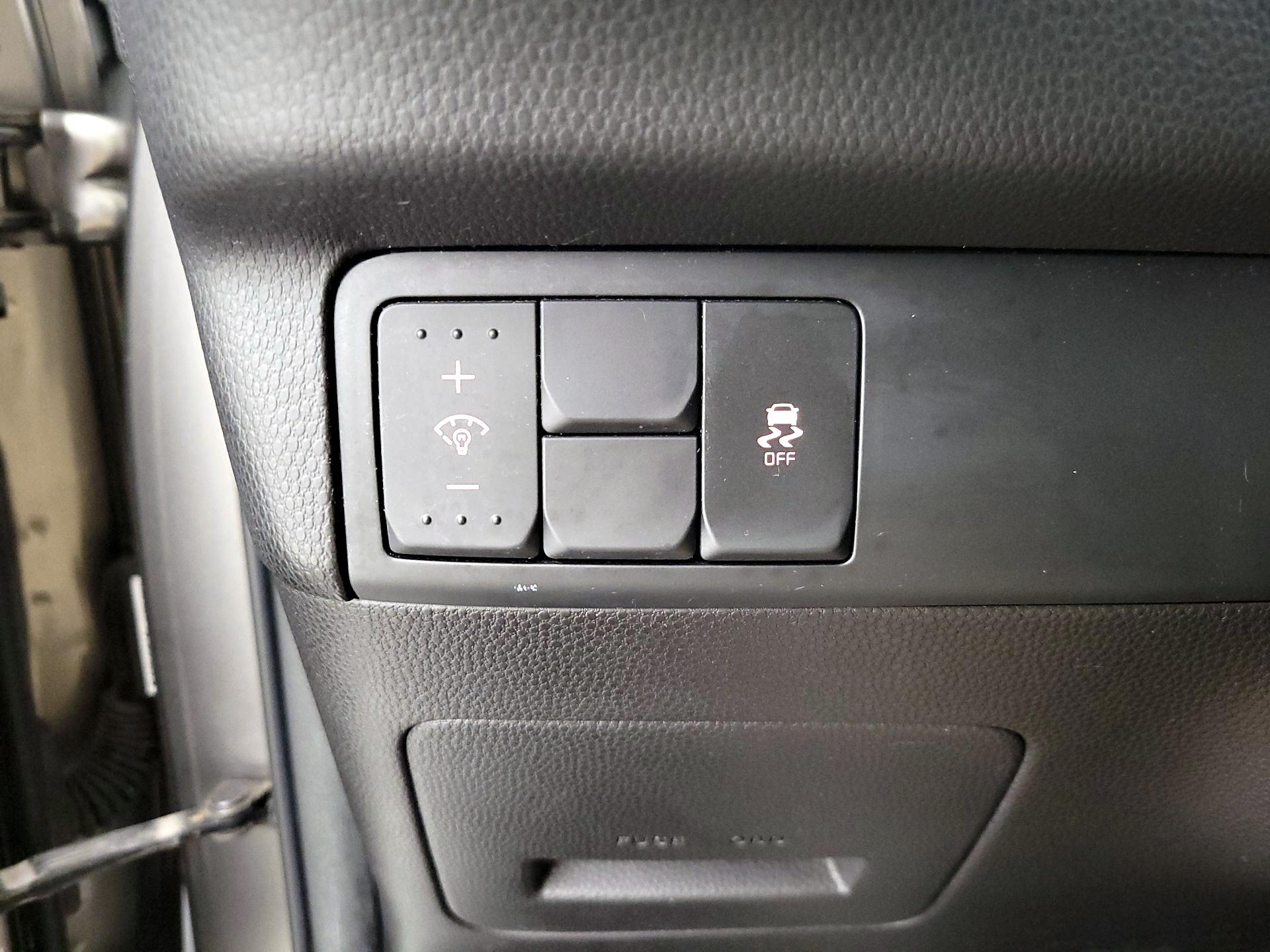 Thumbnail: 2015 Kia Soul - 13