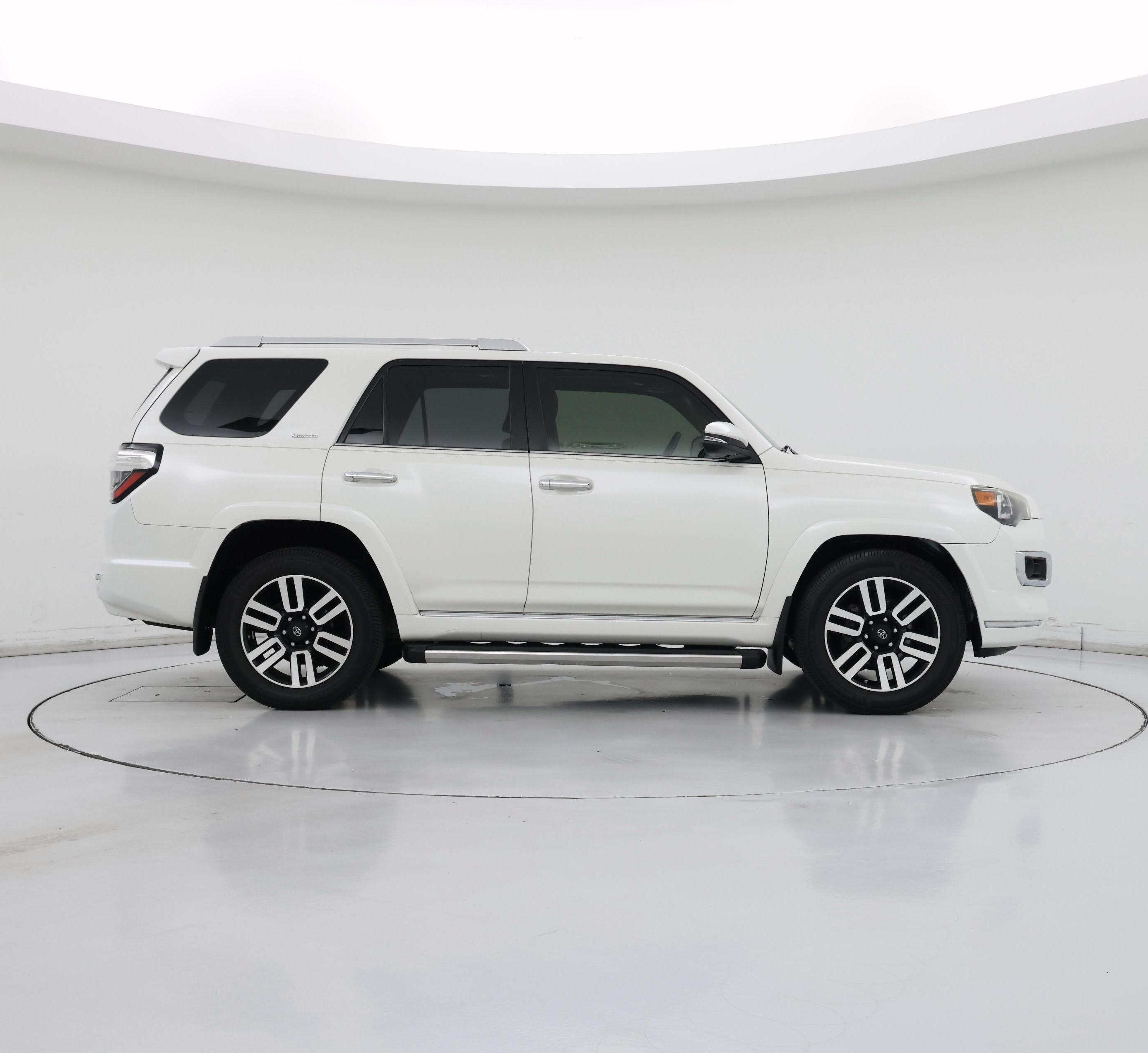 Thumbnail: 2019 Toyota 4Runner - 7