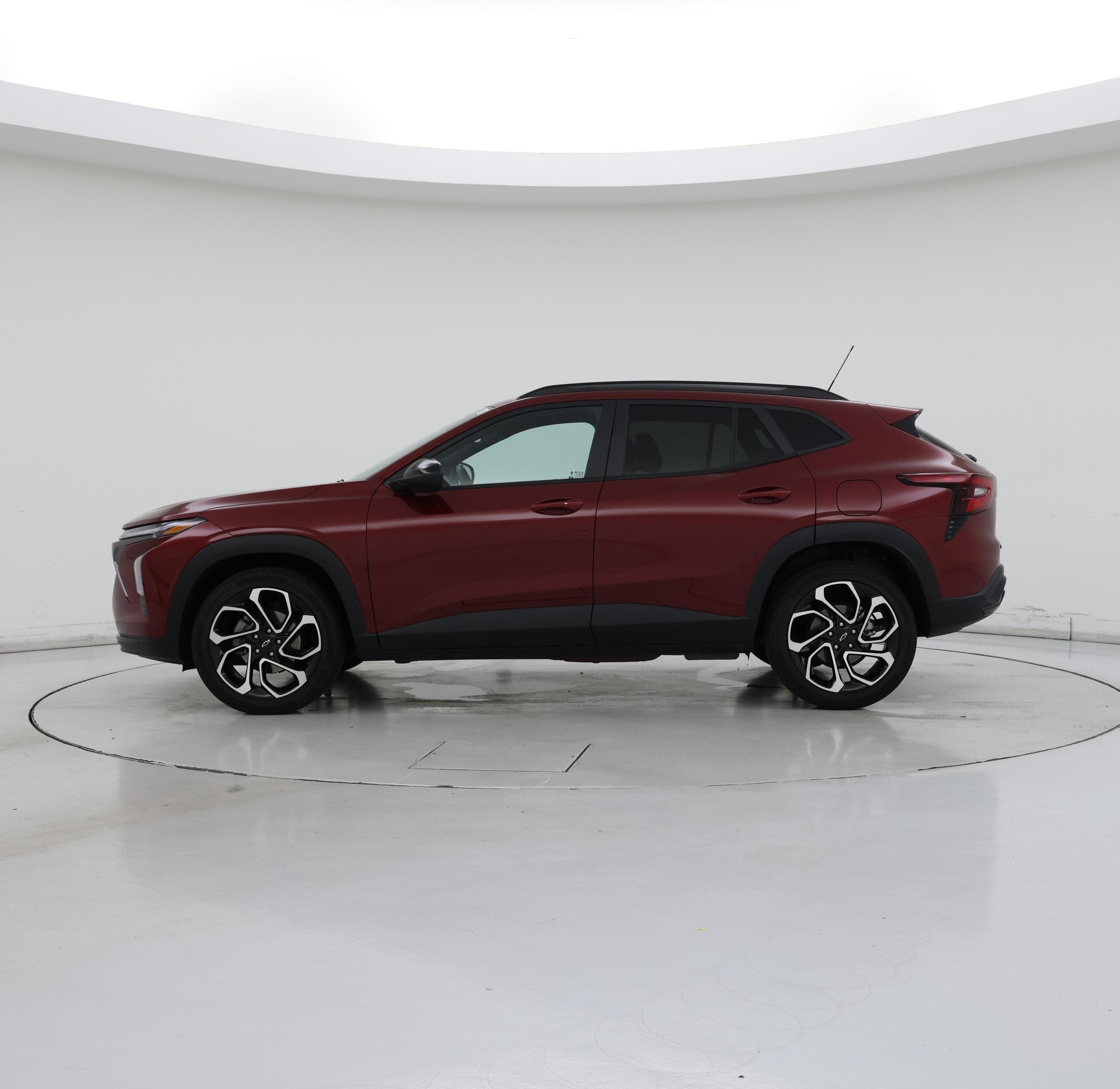 Thumbnail: 2024 Chevrolet Trax - 3