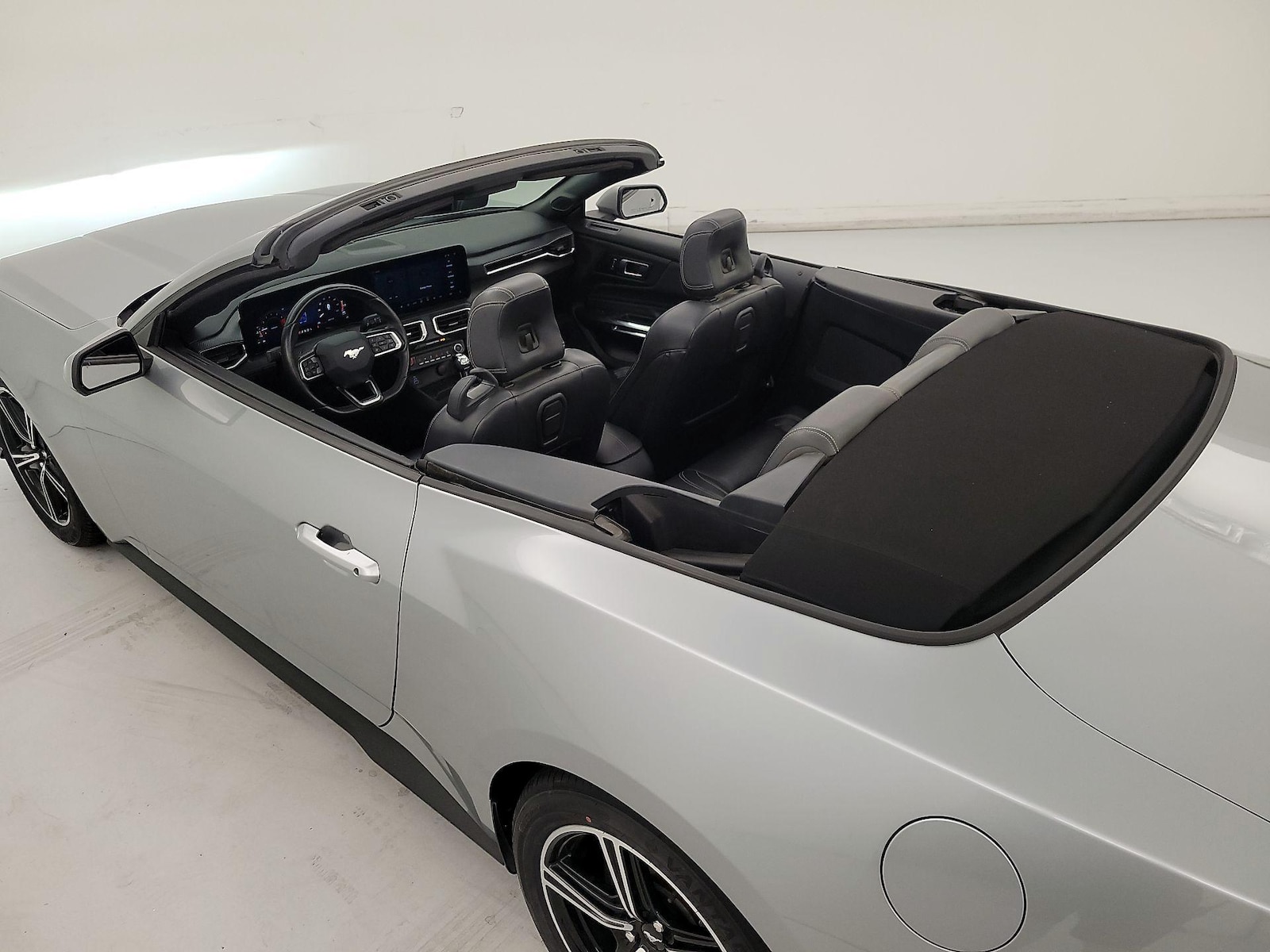 2024 Ford Mustang EcoBoost - Photo 20