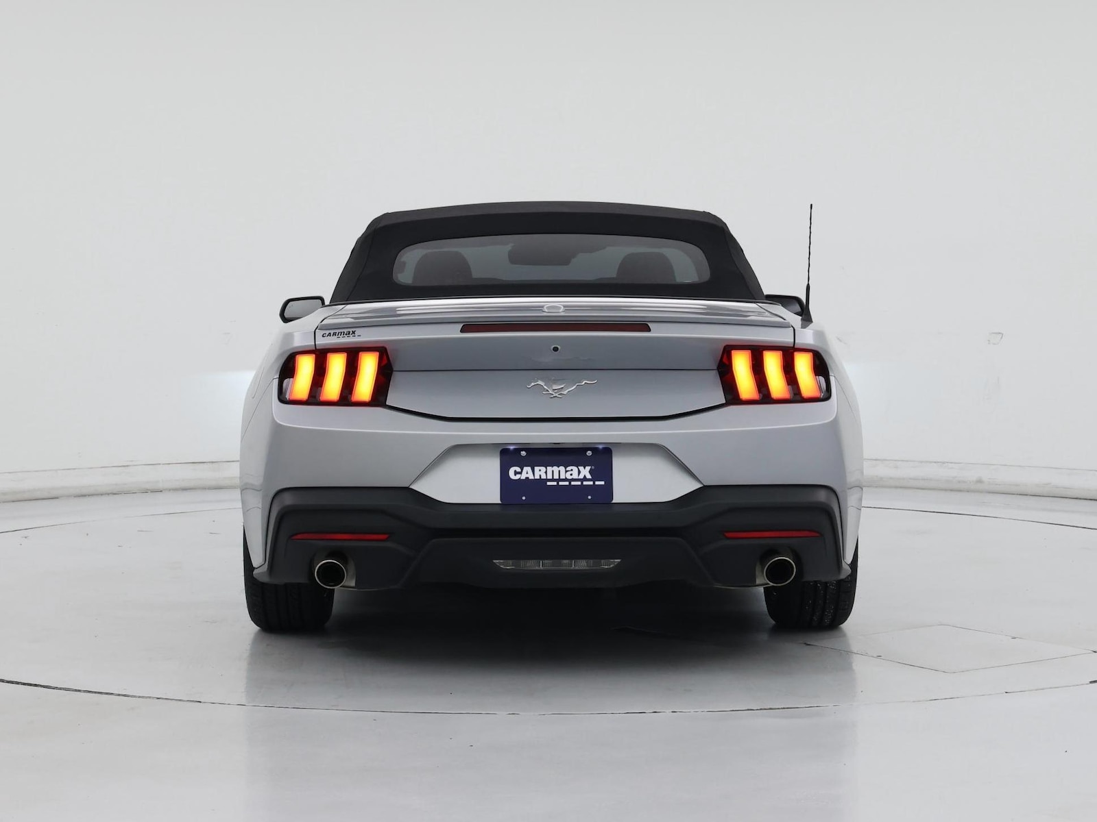 2024 Ford Mustang EcoBoost - Photo 7