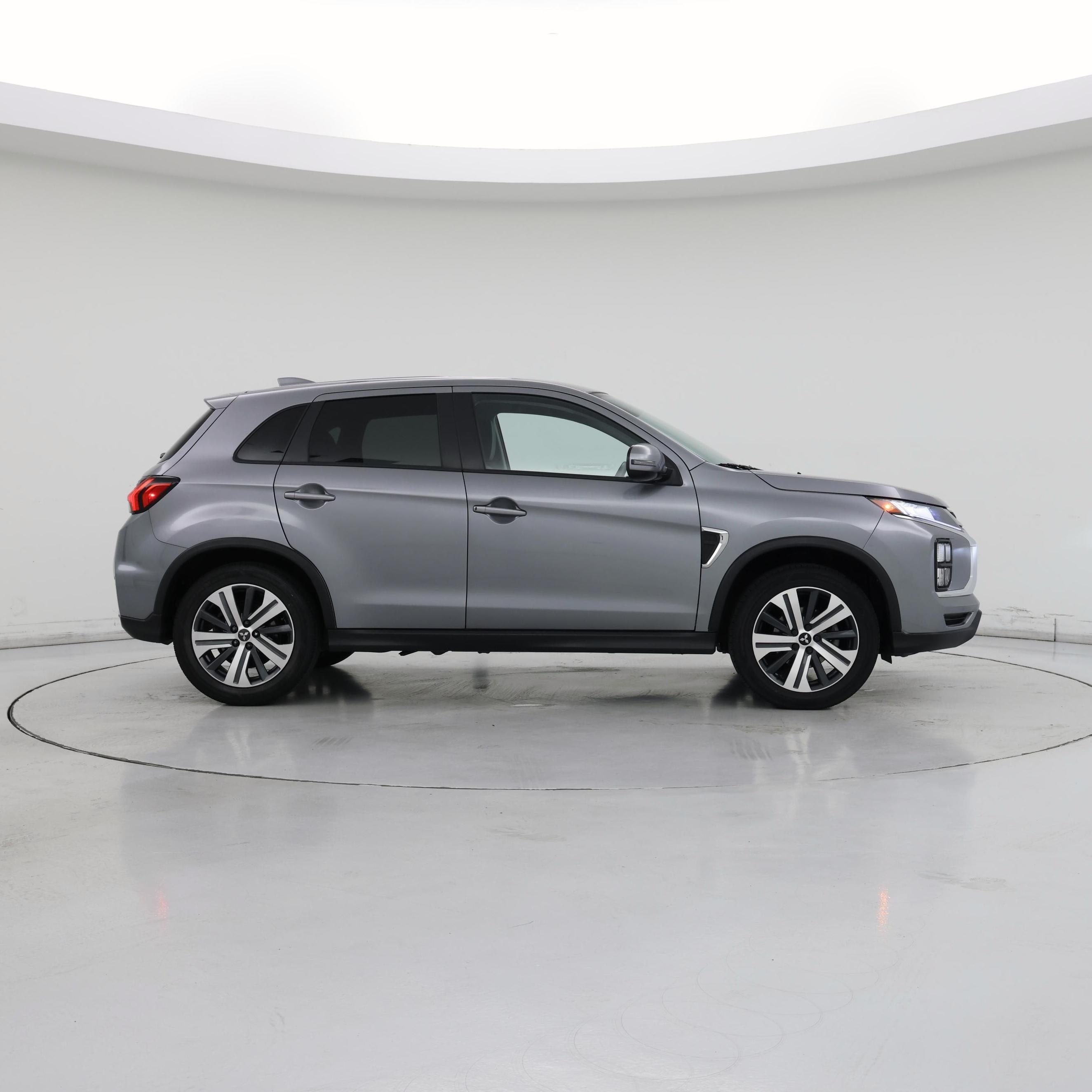 Thumbnail: 2022 Mitsubishi Outlander Sport - 7
