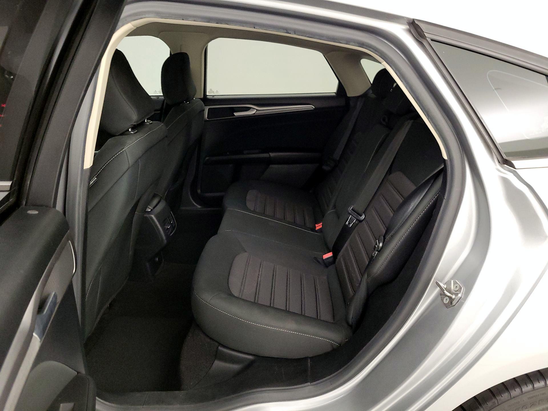 Thumbnail: 2020 Ford Fusion - 19