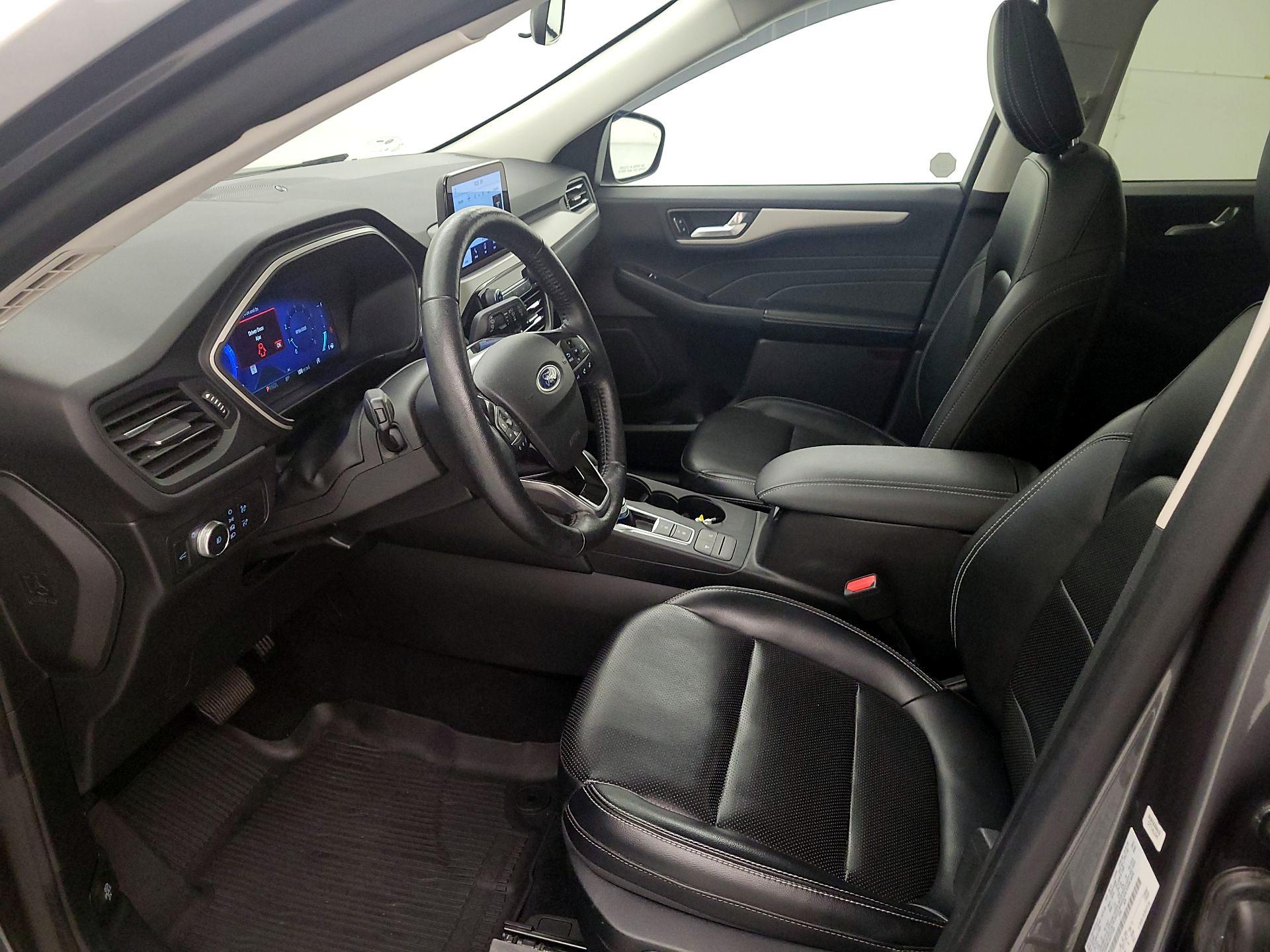 Thumbnail: 2021 Ford Escape - 11
