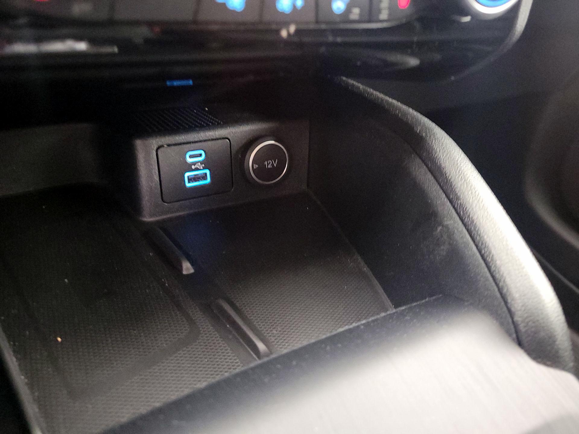 Thumbnail: 2021 Ford Escape - 18