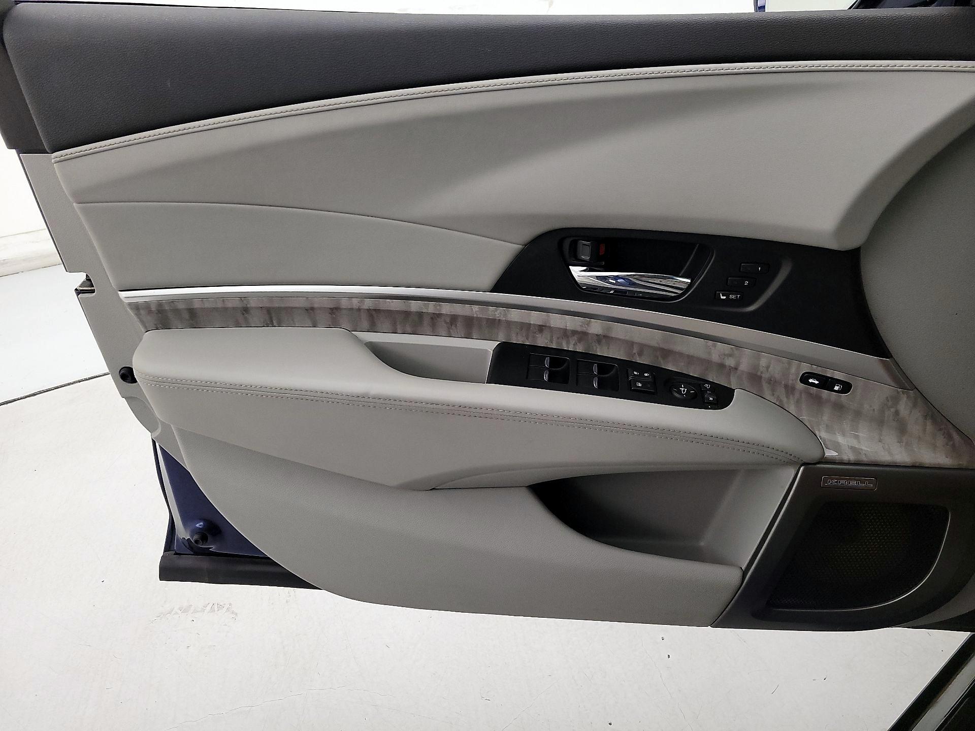 Thumbnail: 2019 Acura RLX - 12