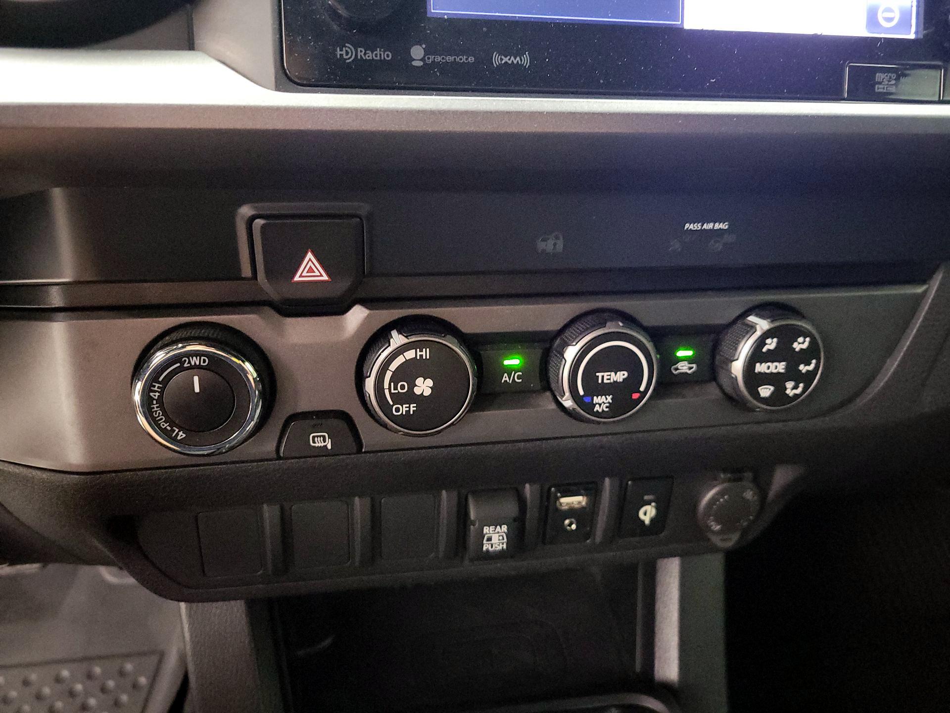 Thumbnail: 2019 Toyota Tacoma - 17