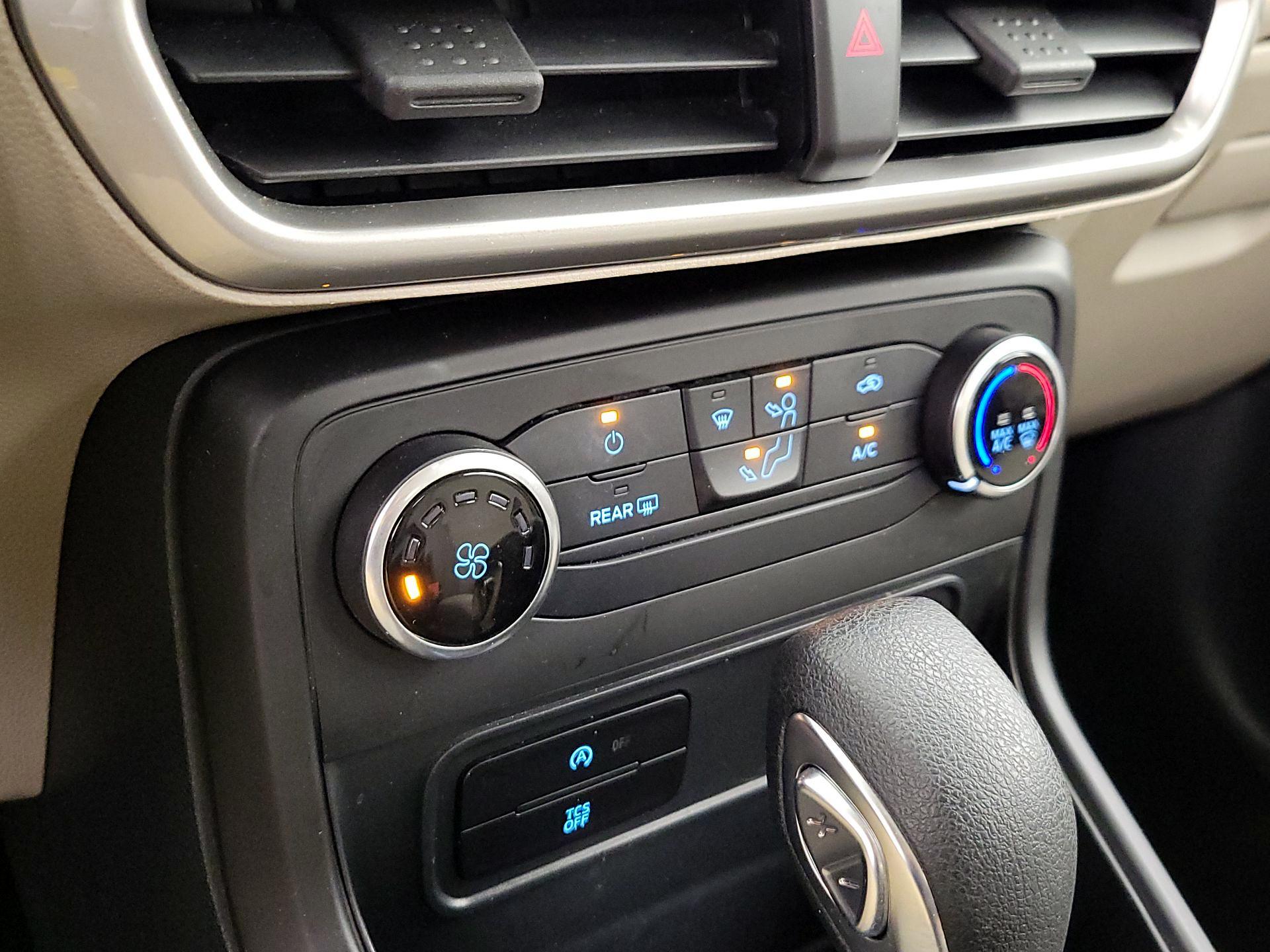 Thumbnail: 2020 Ford EcoSport - 16