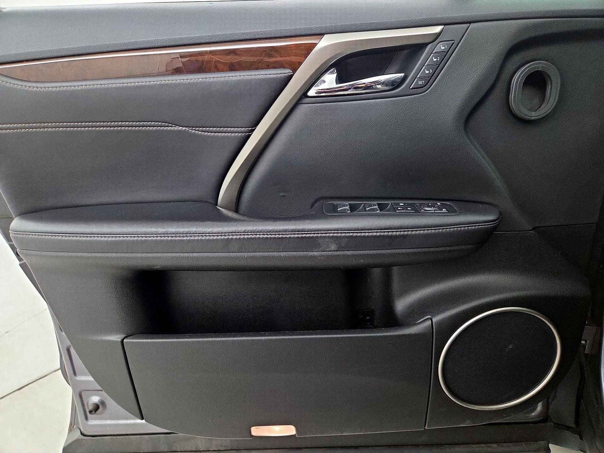 Thumbnail: 2016 Lexus RX - 12