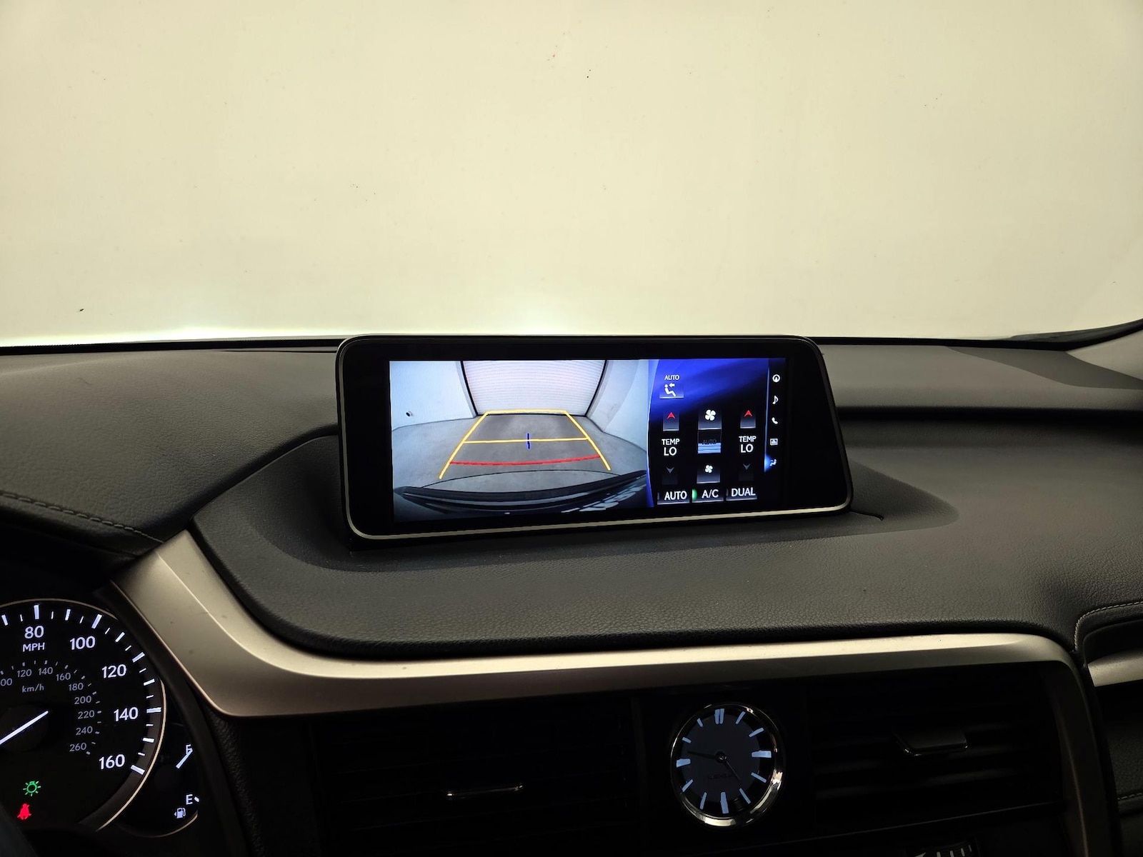 2016 Lexus RX 450h - Photo 16