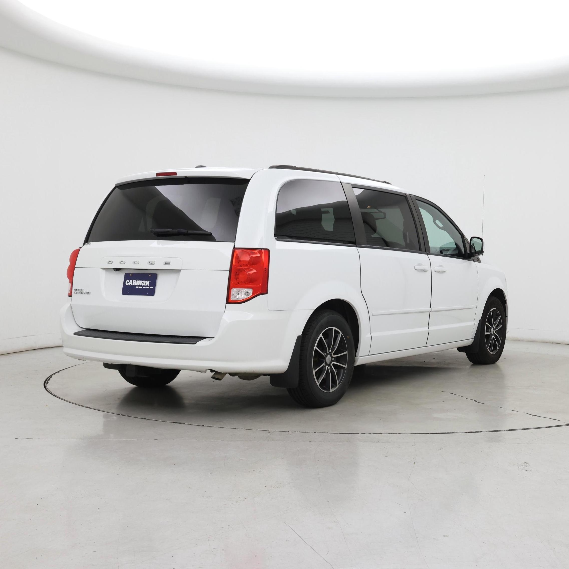 Thumbnail: 2017 Dodge Grand Caravan - 8