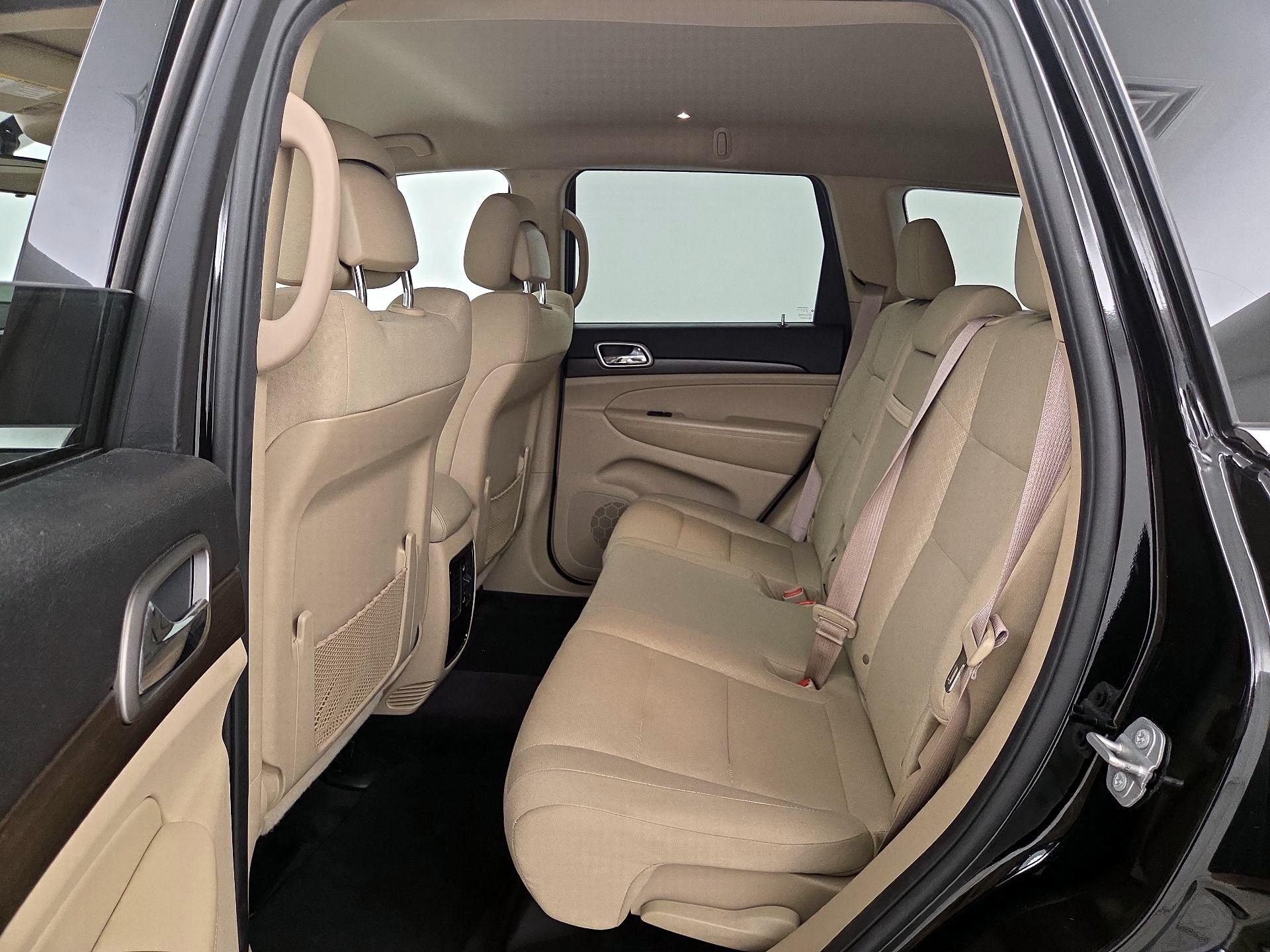 Thumbnail: 2018 Jeep Grand Cherokee - 19