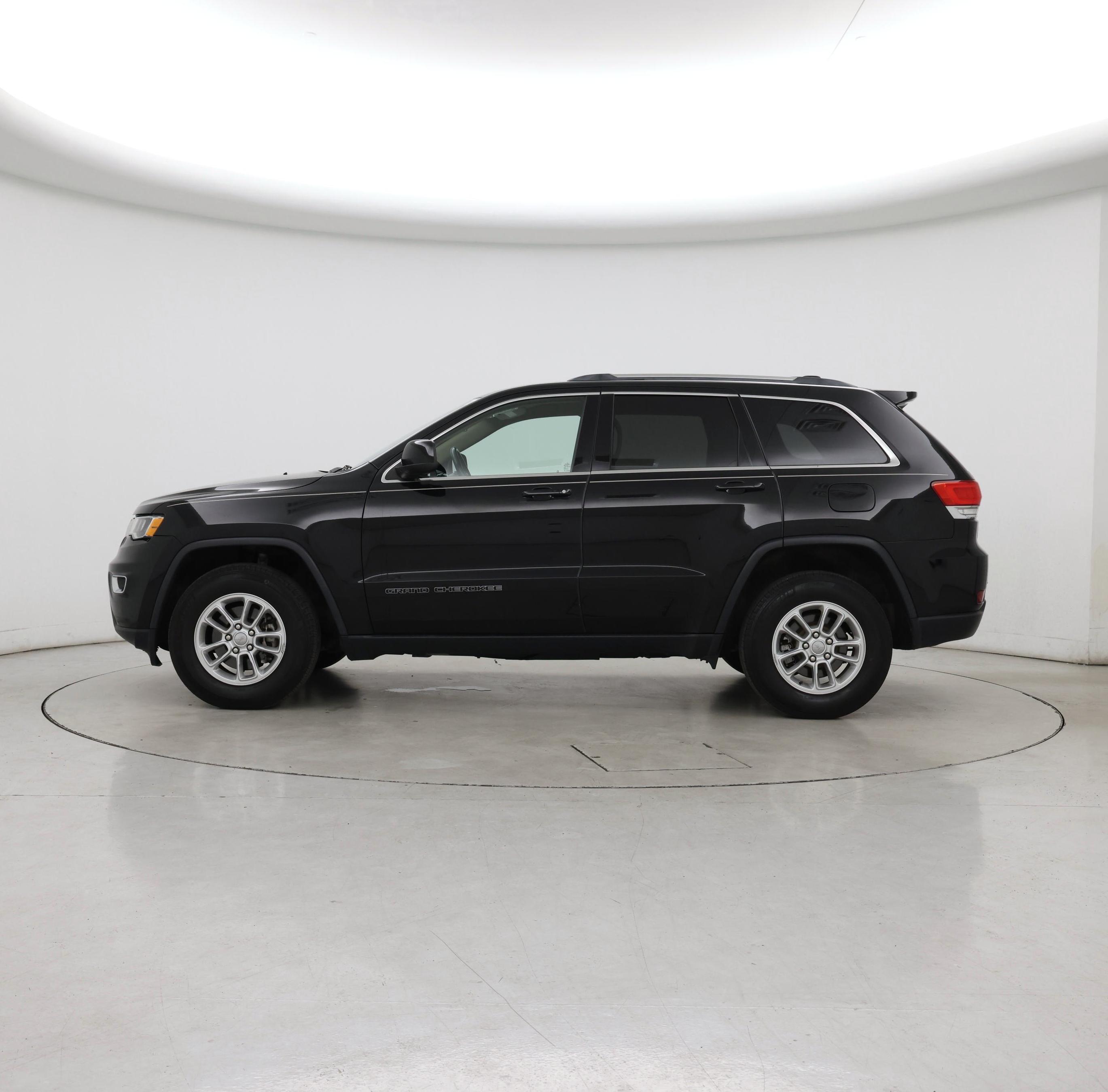 Thumbnail: 2018 Jeep Grand Cherokee - 3