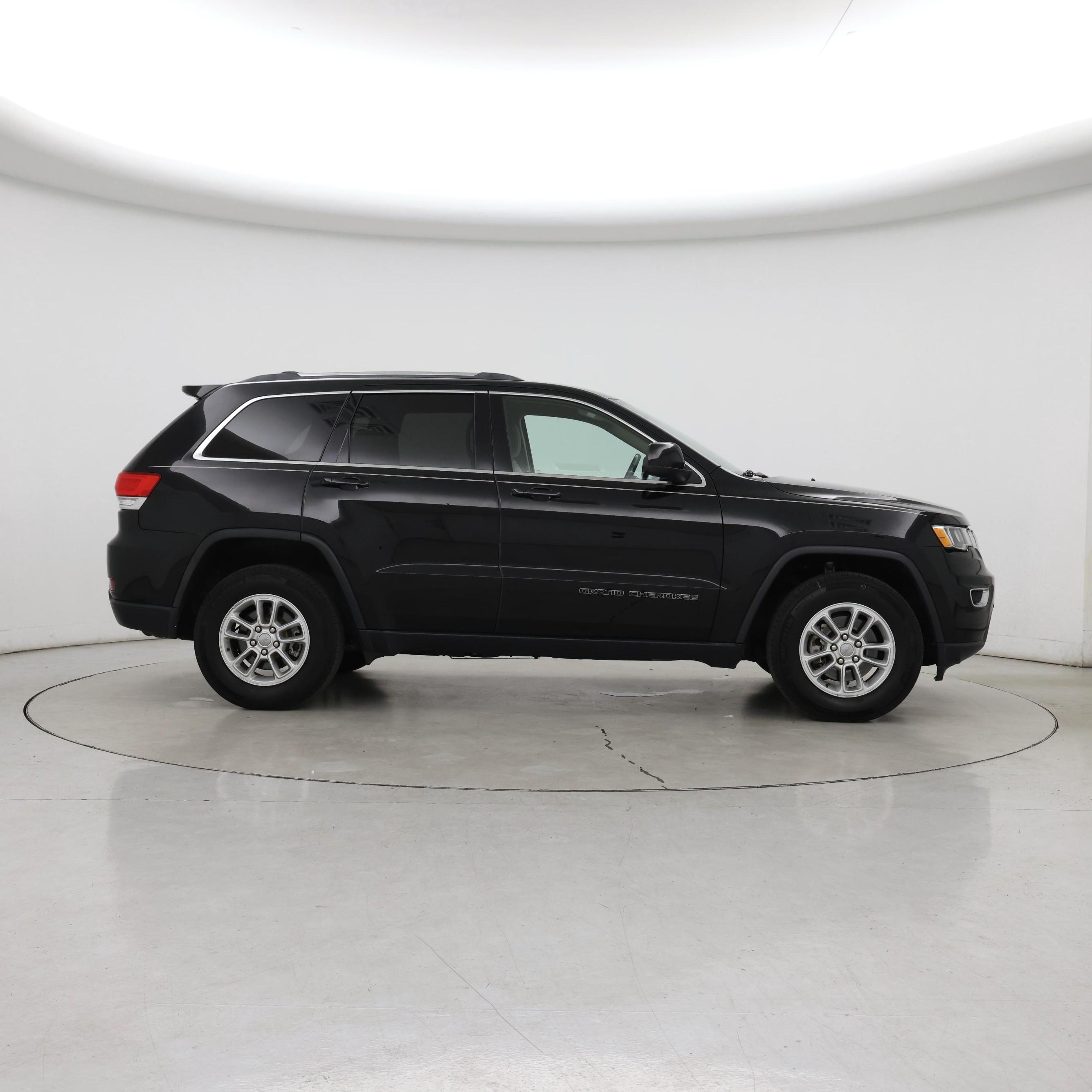 Thumbnail: 2018 Jeep Grand Cherokee - 7