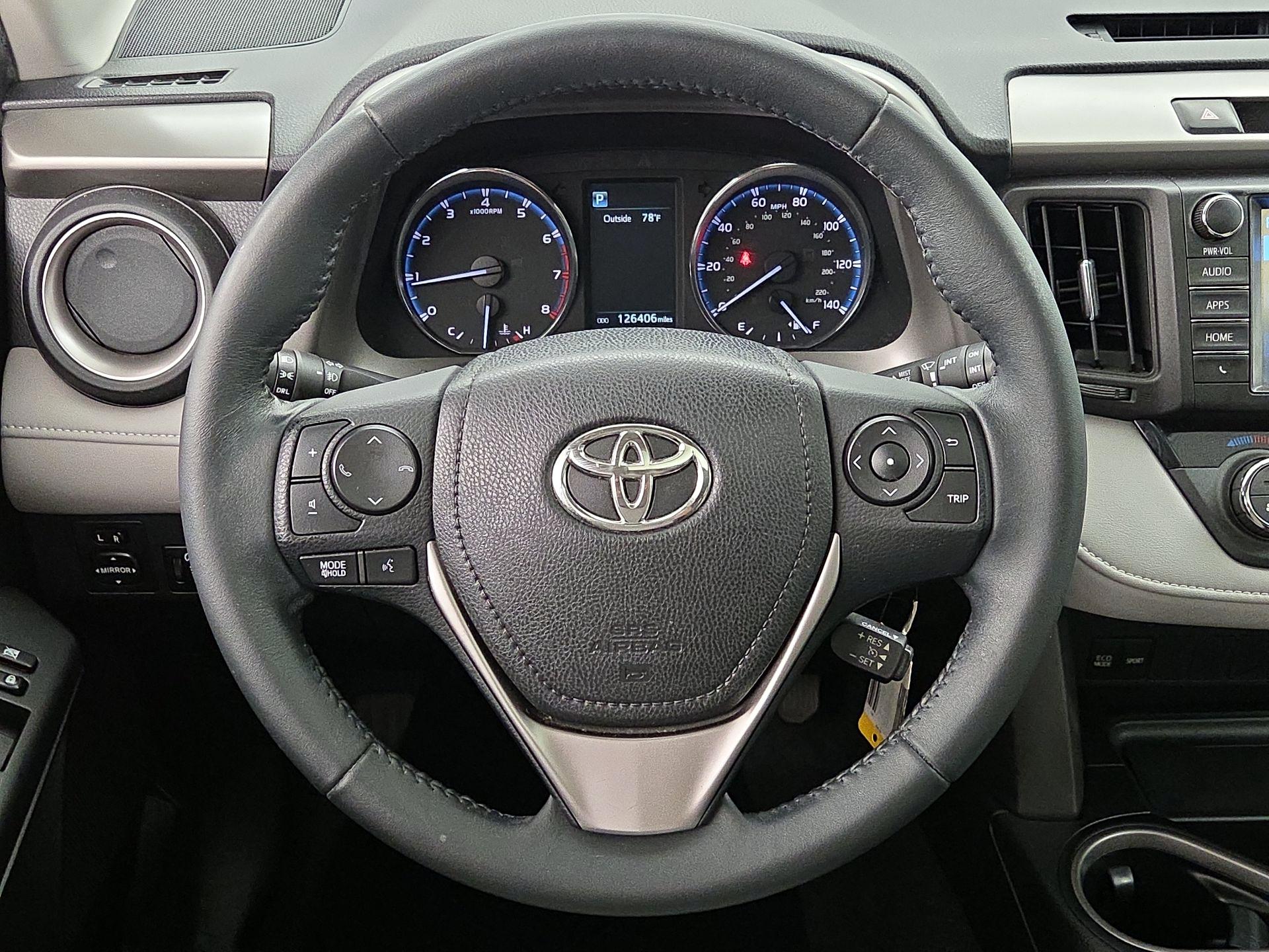 Thumbnail: 2016 Toyota RAV4 - 10