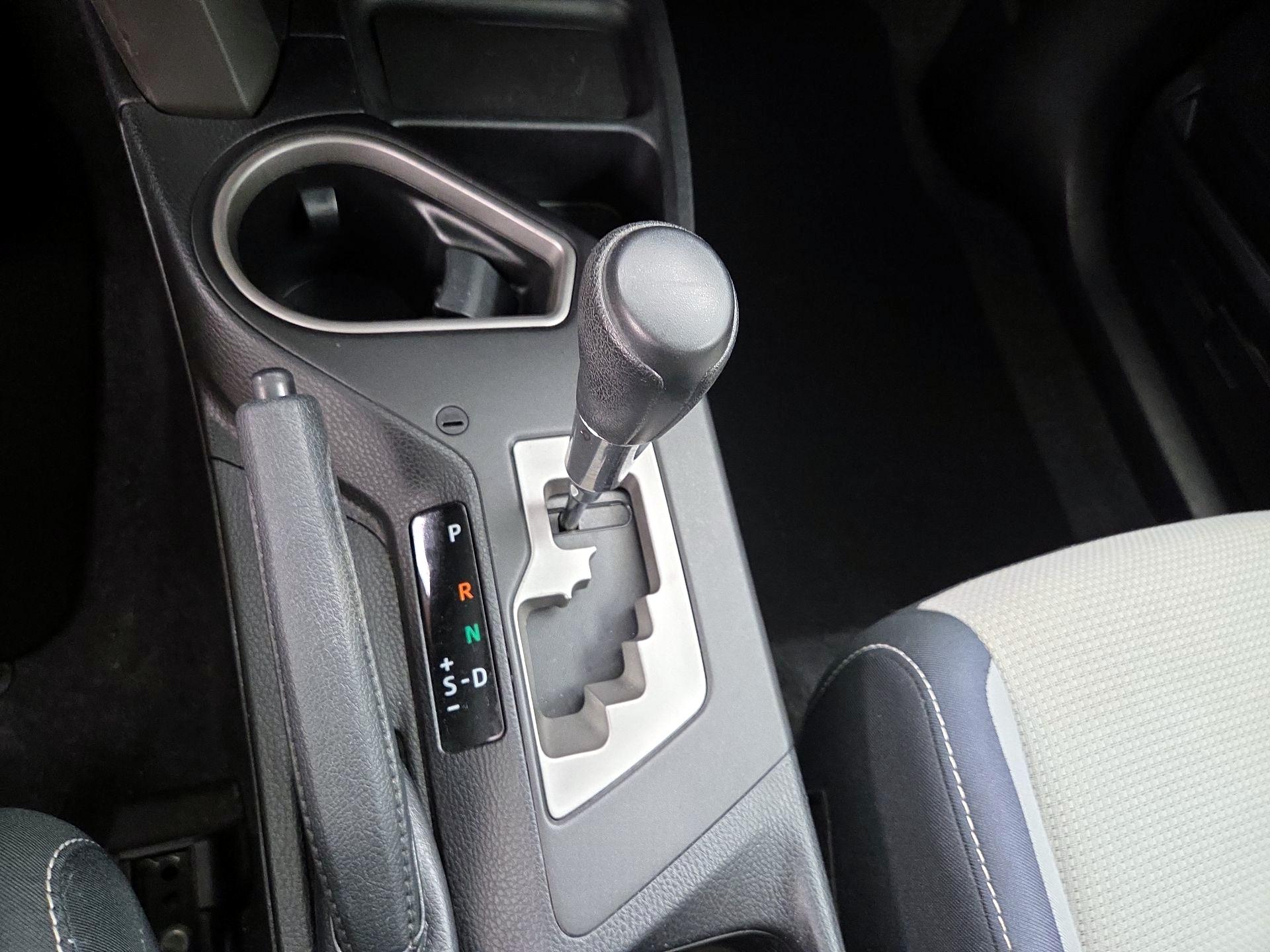 Thumbnail: 2016 Toyota RAV4 - 17