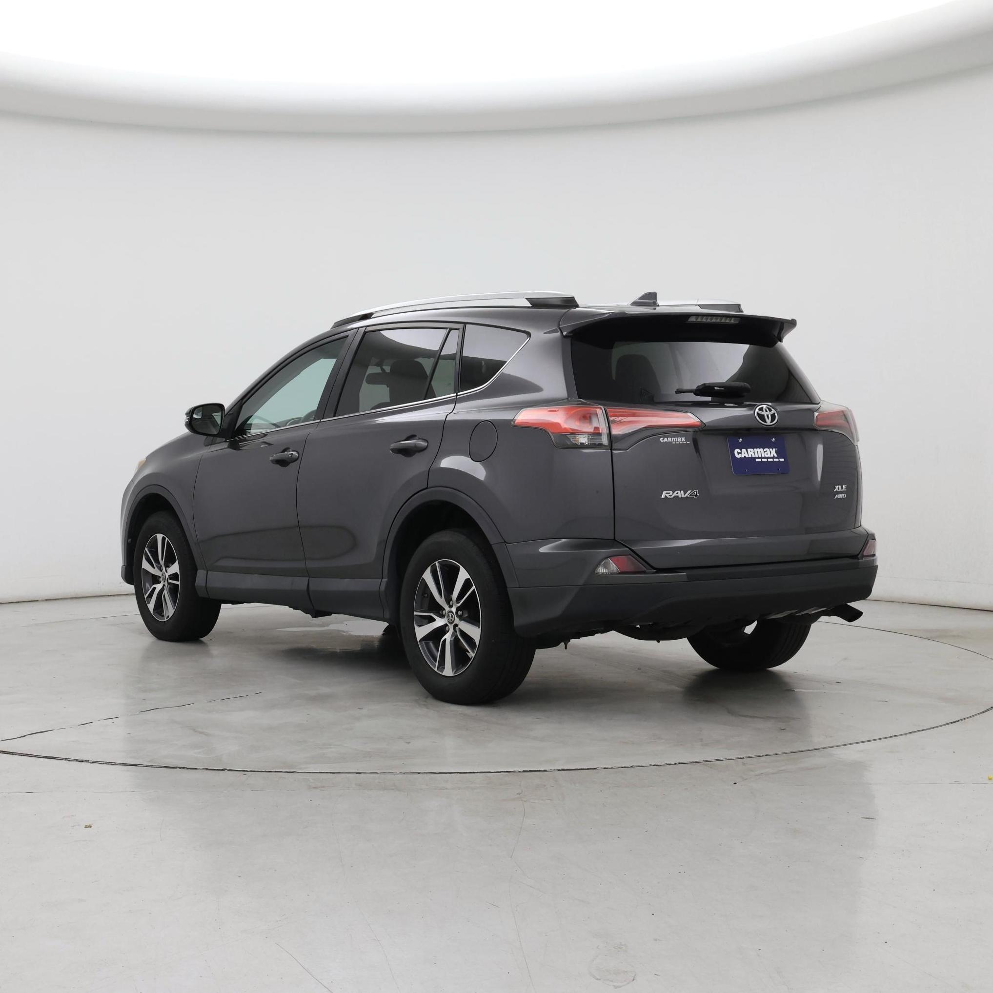 Thumbnail: 2016 Toyota RAV4 - 2