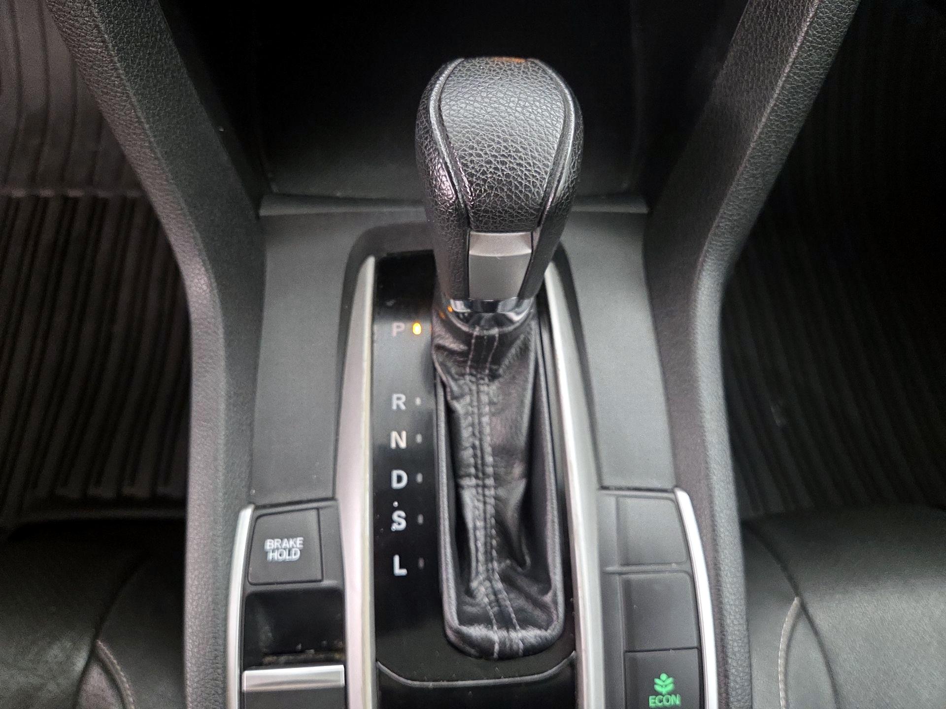 Thumbnail: 2017 Honda Civic - 17