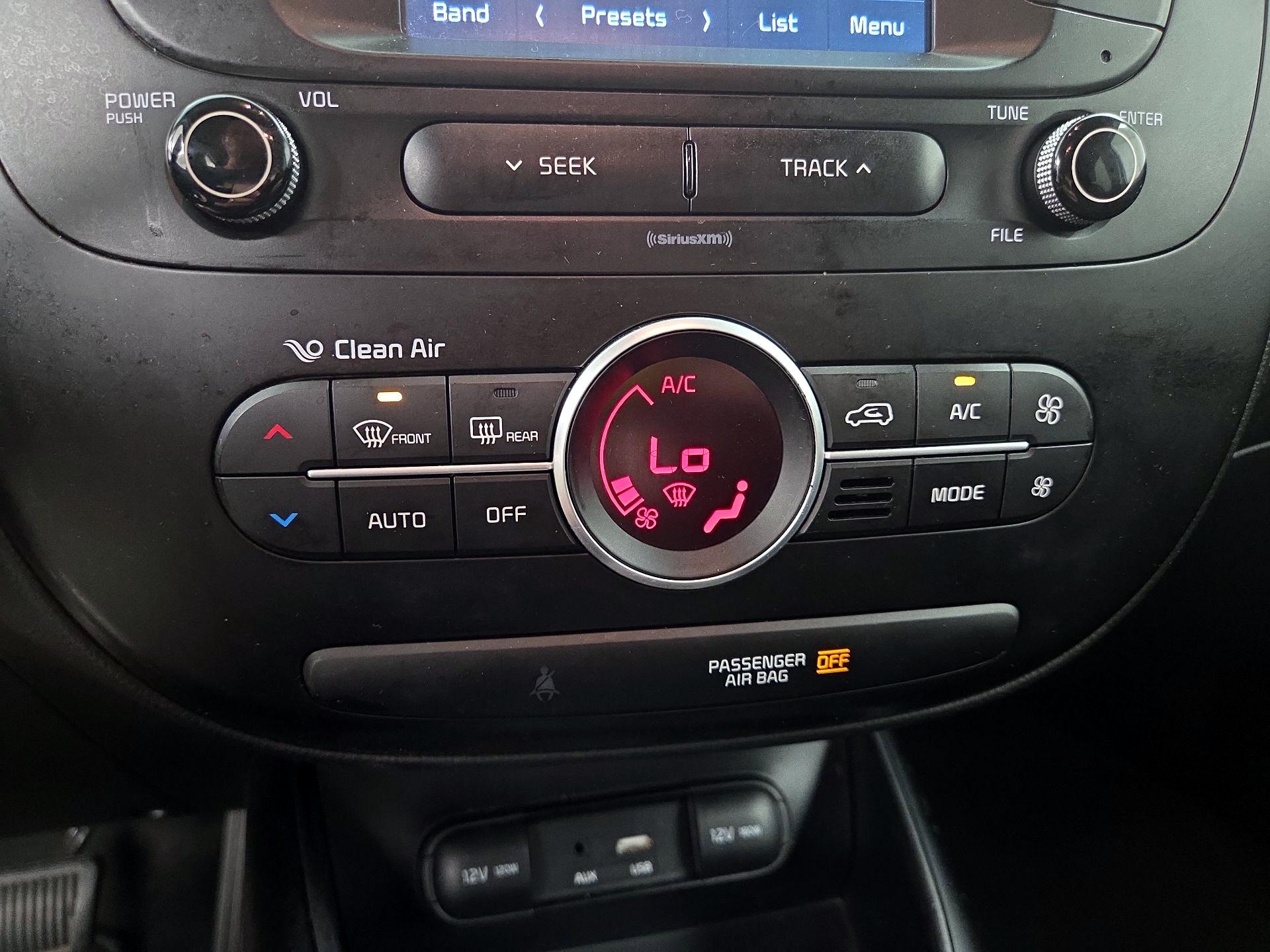 Thumbnail: 2017 Kia Soul - 16