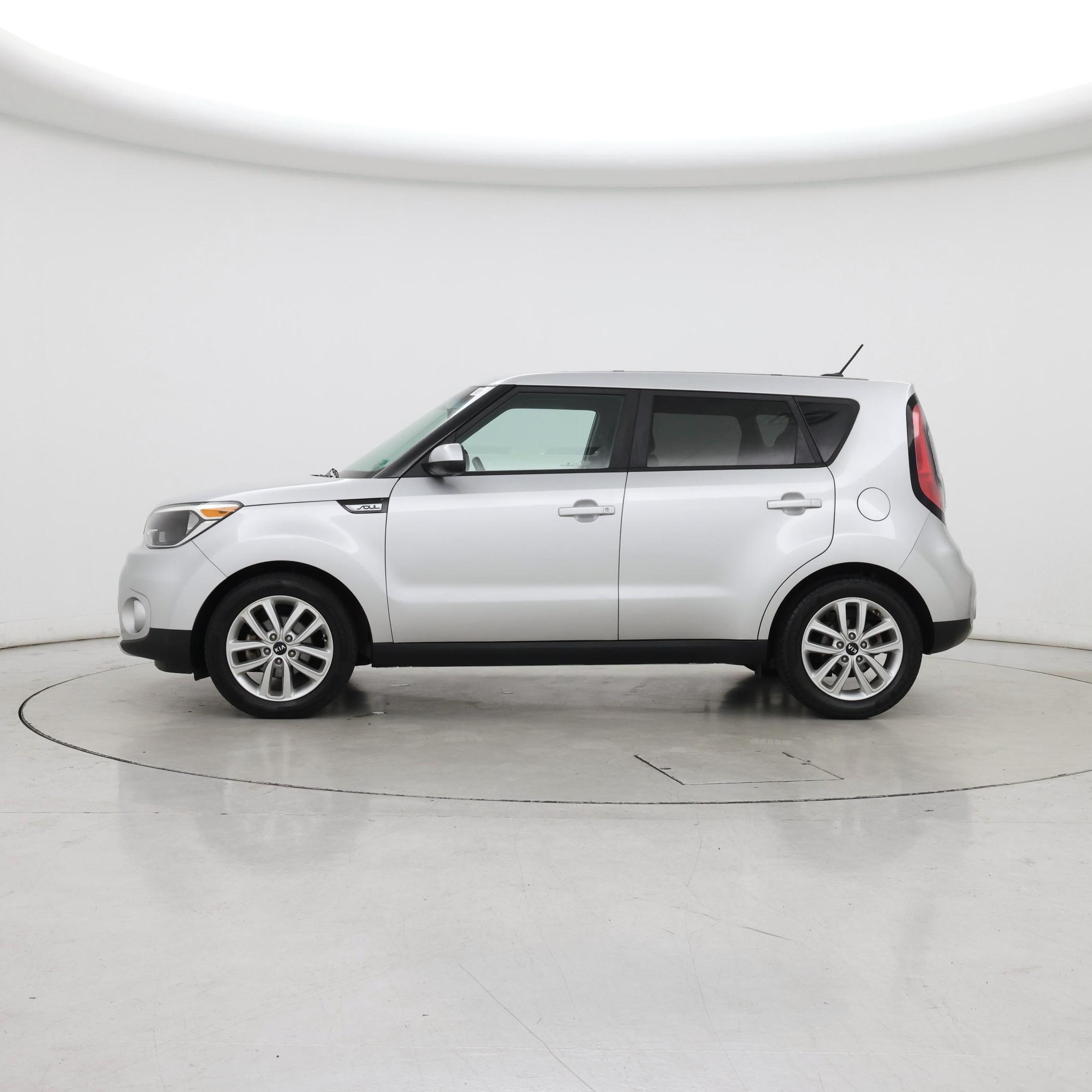 Thumbnail: 2017 Kia Soul - 3
