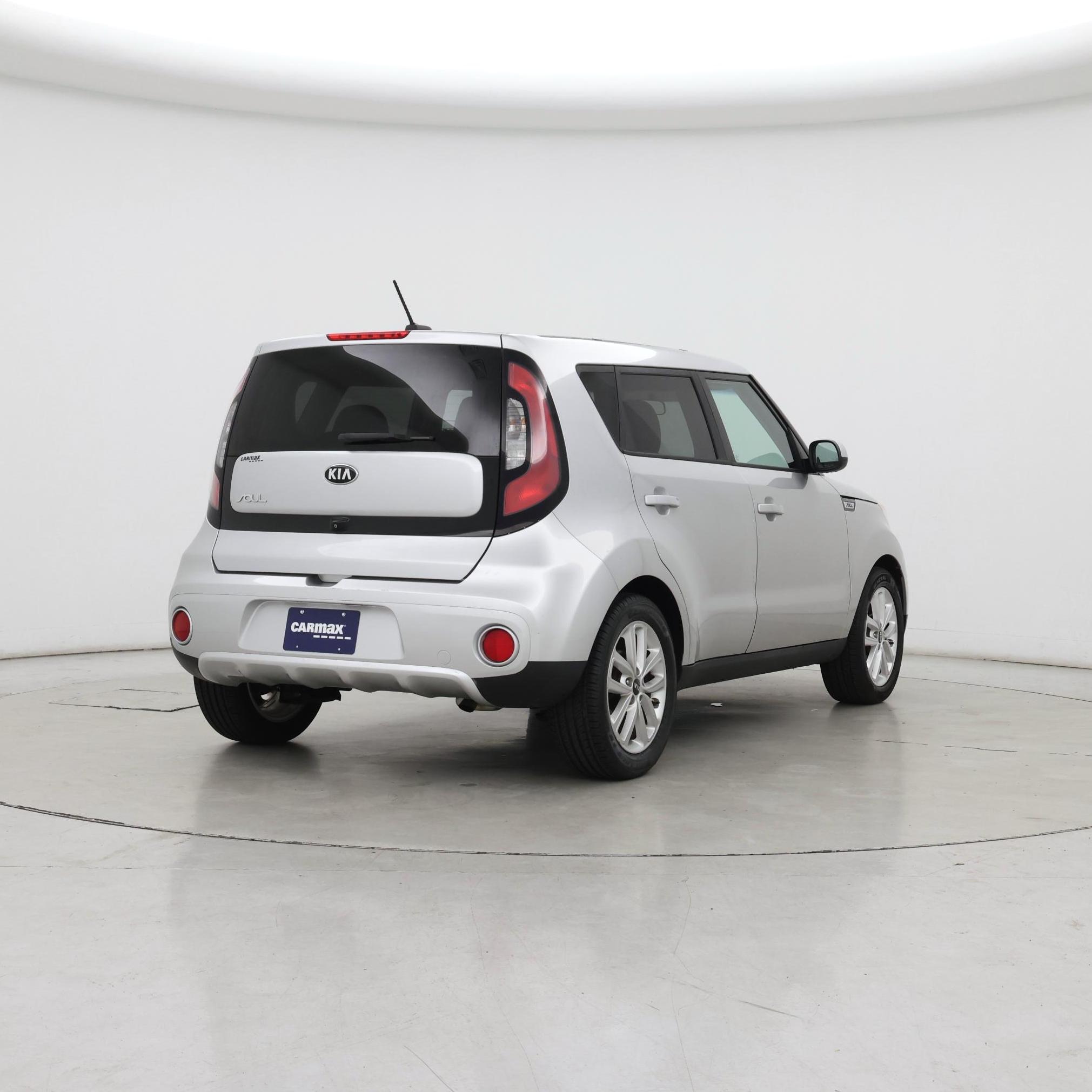 Thumbnail: 2017 Kia Soul - 8
