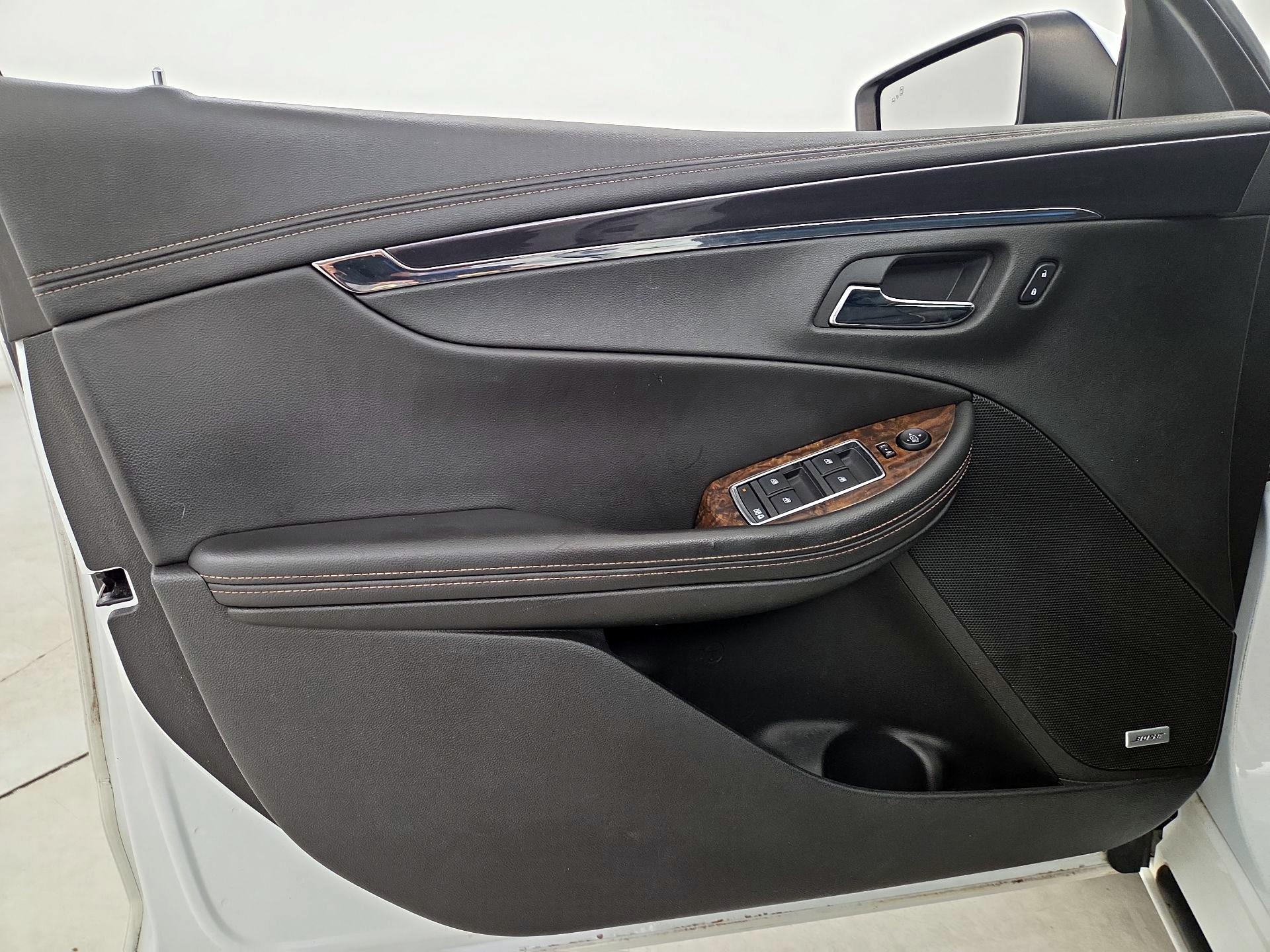 Thumbnail: 2015 Chevrolet Impala - 12