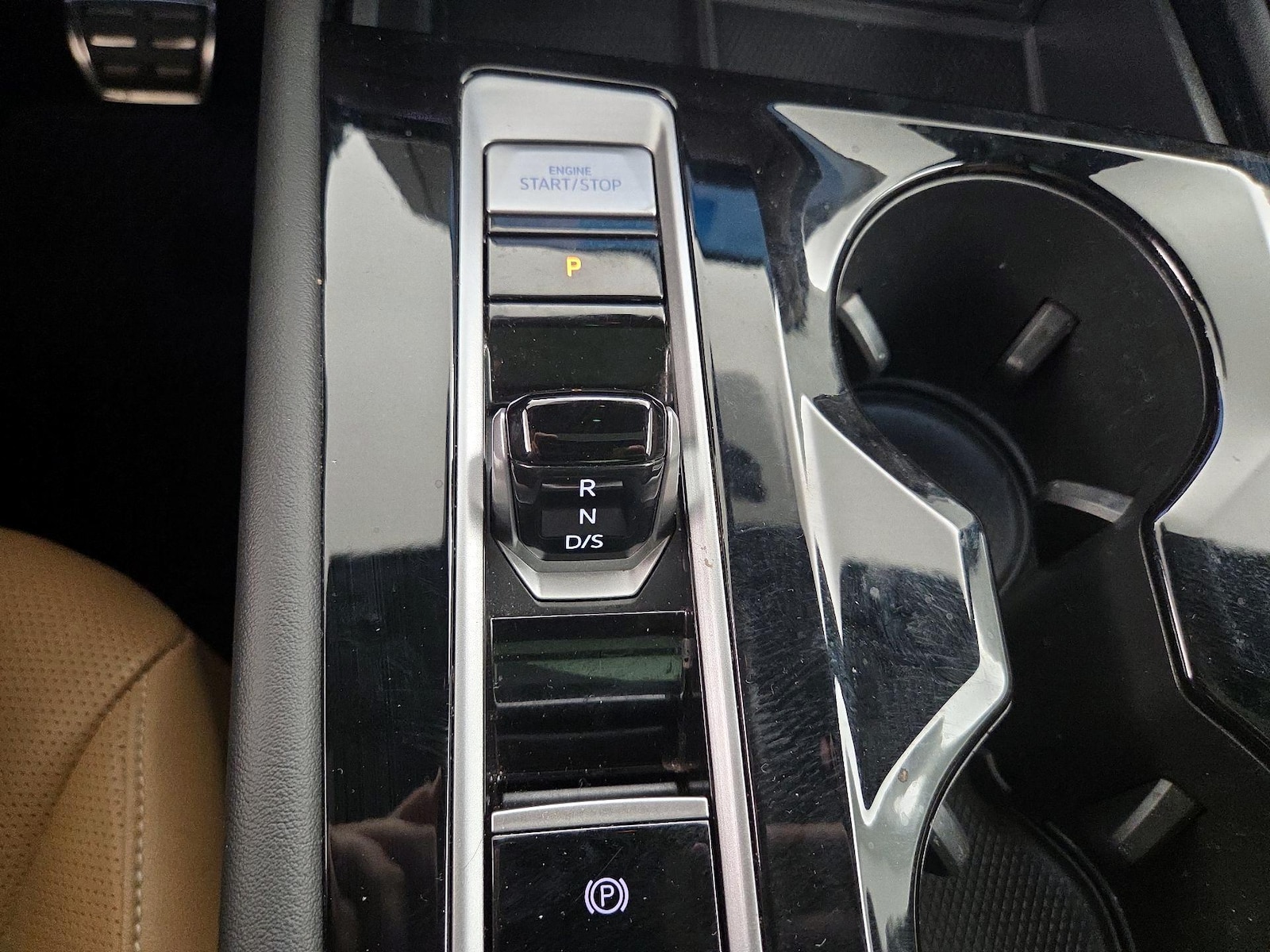 2024 Volkswagen Atlas Cross Sport SEL R-LINE - Photo 19