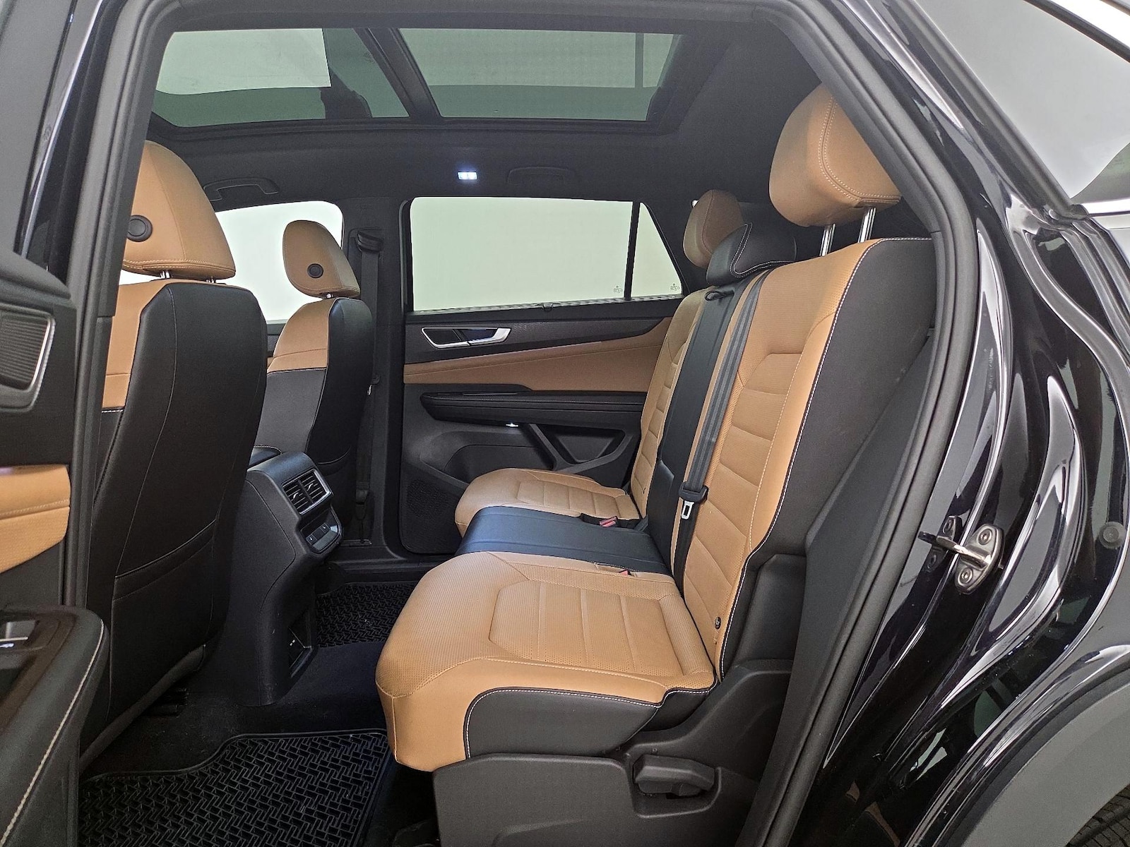 2024 Volkswagen Atlas Cross Sport SEL R-LINE - Photo 22