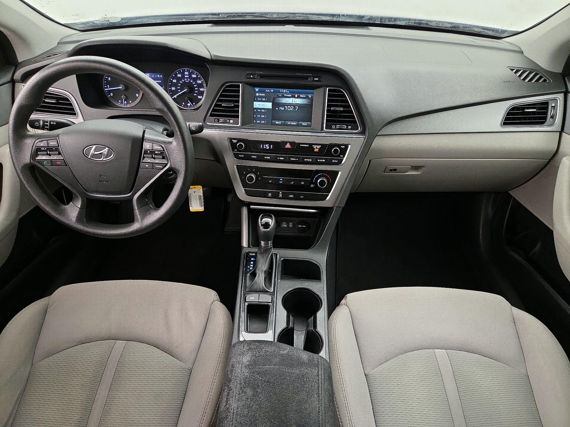 Thumbnail: 2016 Hyundai Sonata - 9