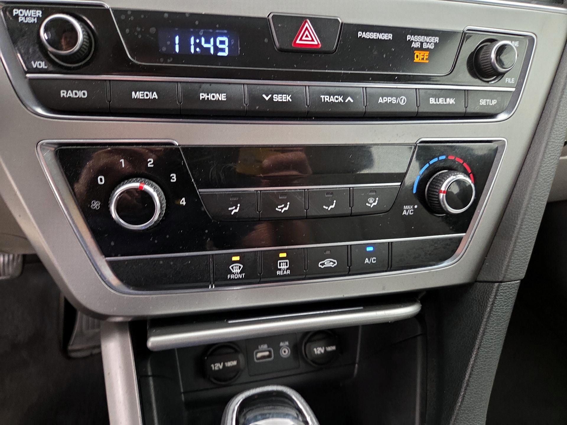 Thumbnail: 2016 Hyundai Sonata - 16