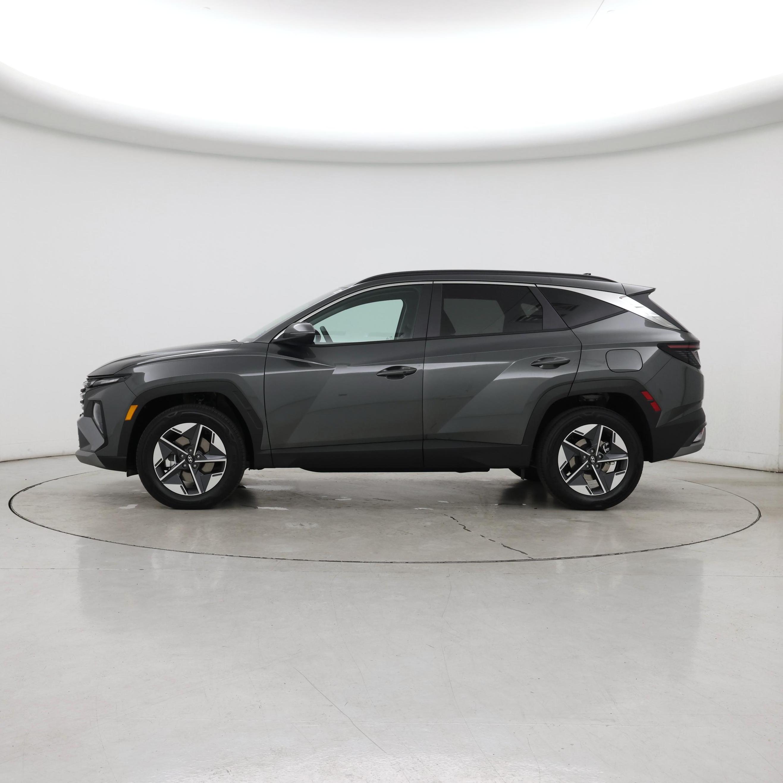 Thumbnail: 2026 Hyundai Tucson - 3