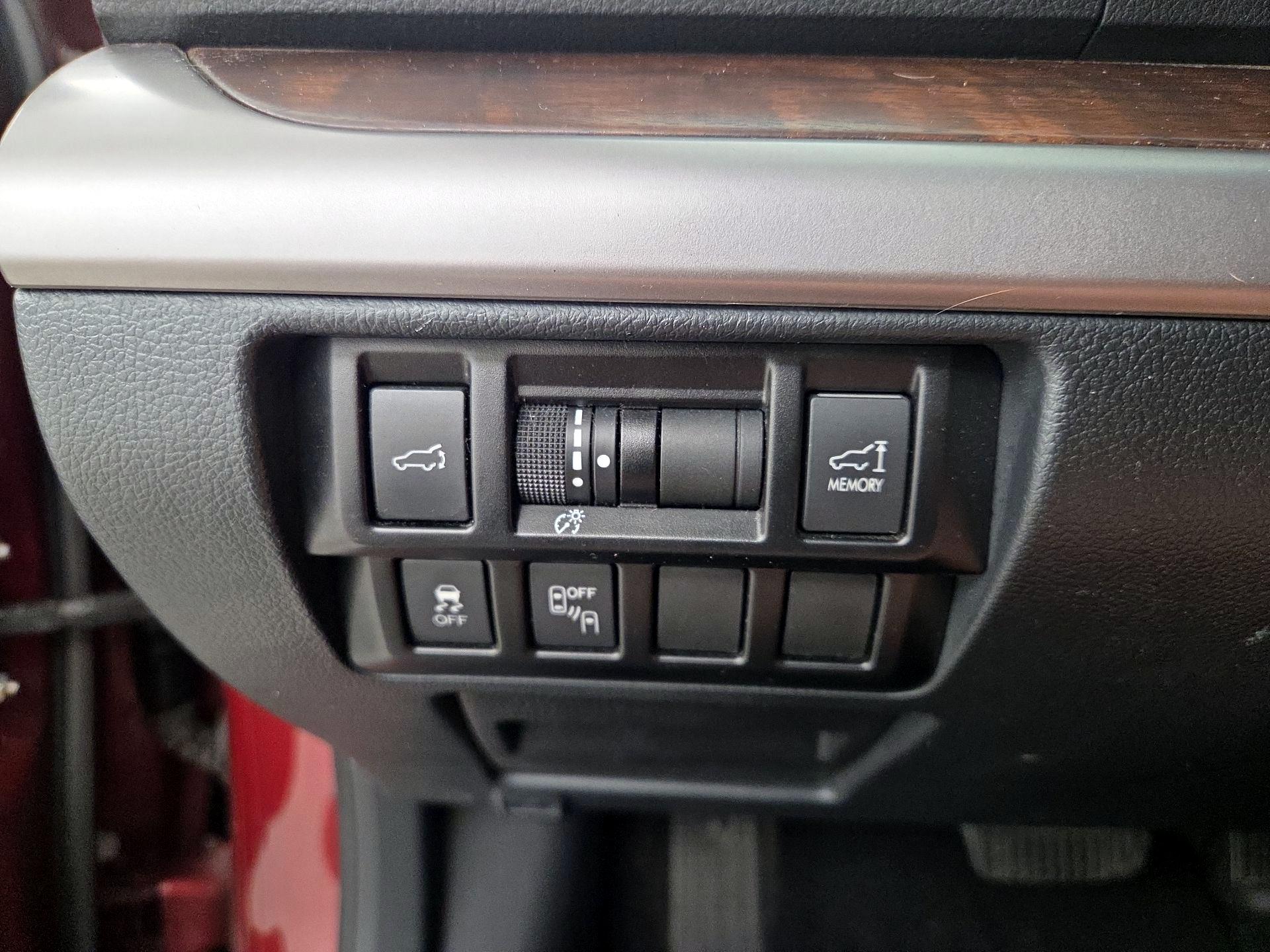 Thumbnail: 2015 Subaru Outback - 13