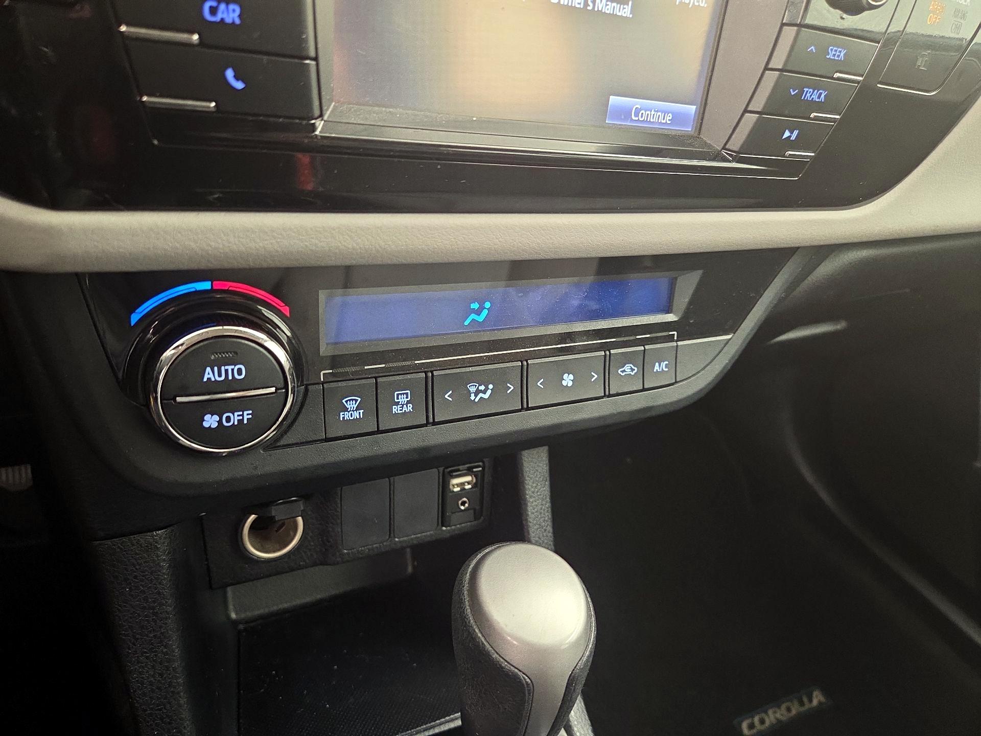Thumbnail: 2016 Toyota Corolla - 16