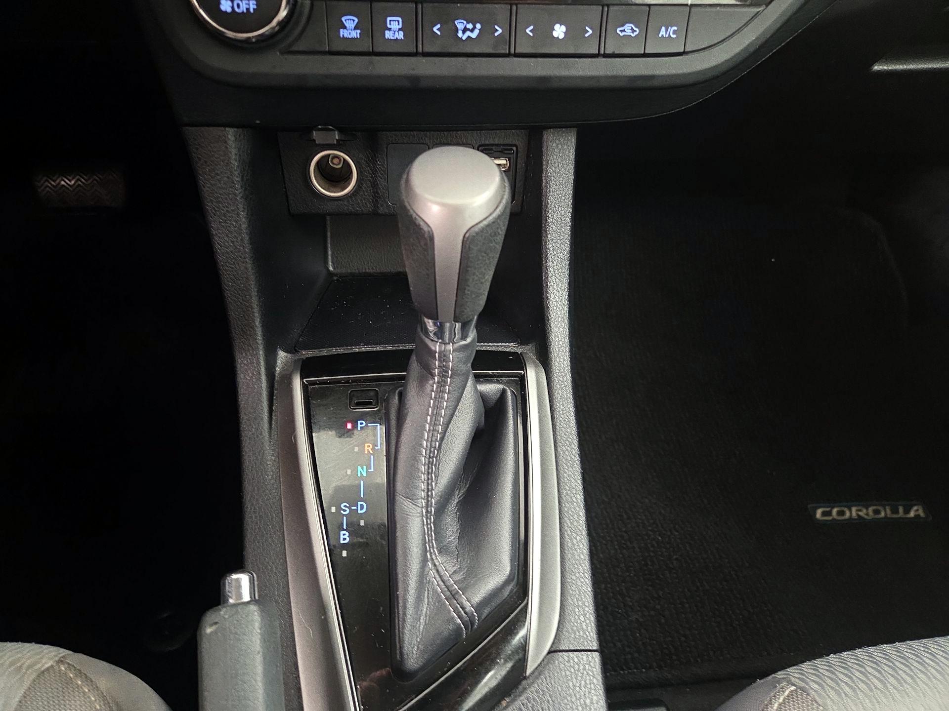 Thumbnail: 2016 Toyota Corolla - 17