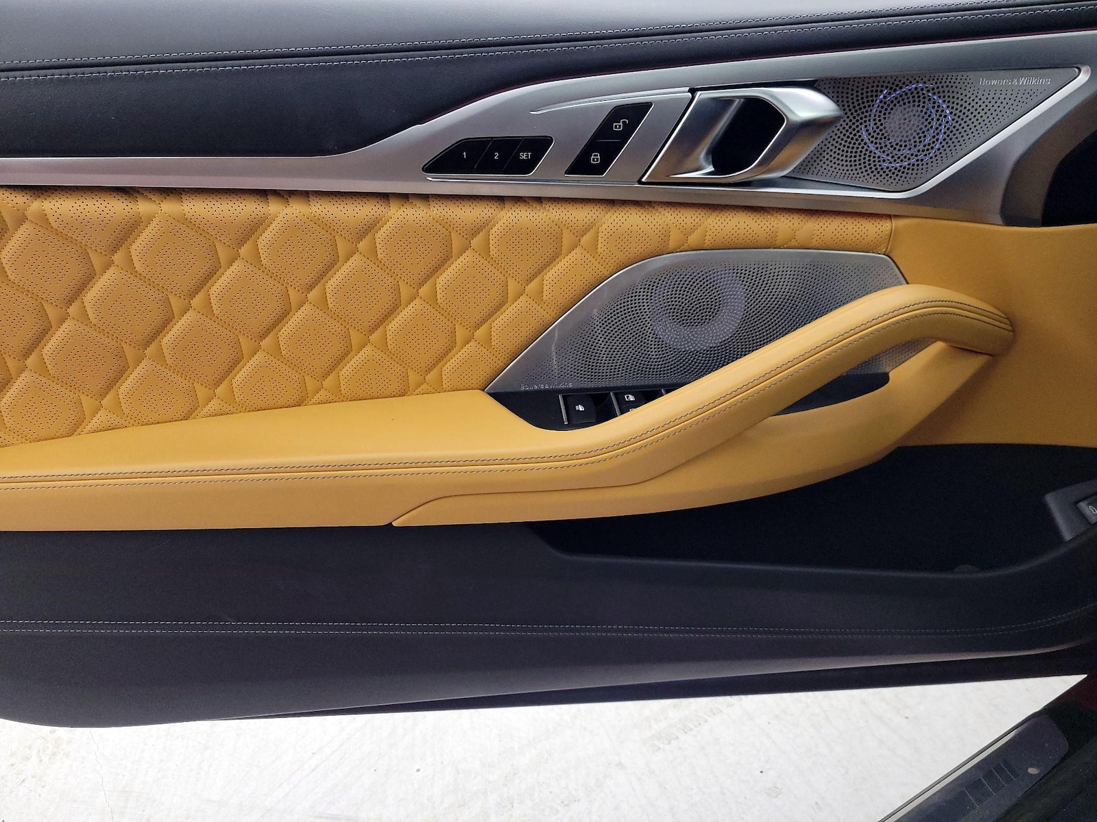 2020 BMW M8 Convertible Base - Photo 13