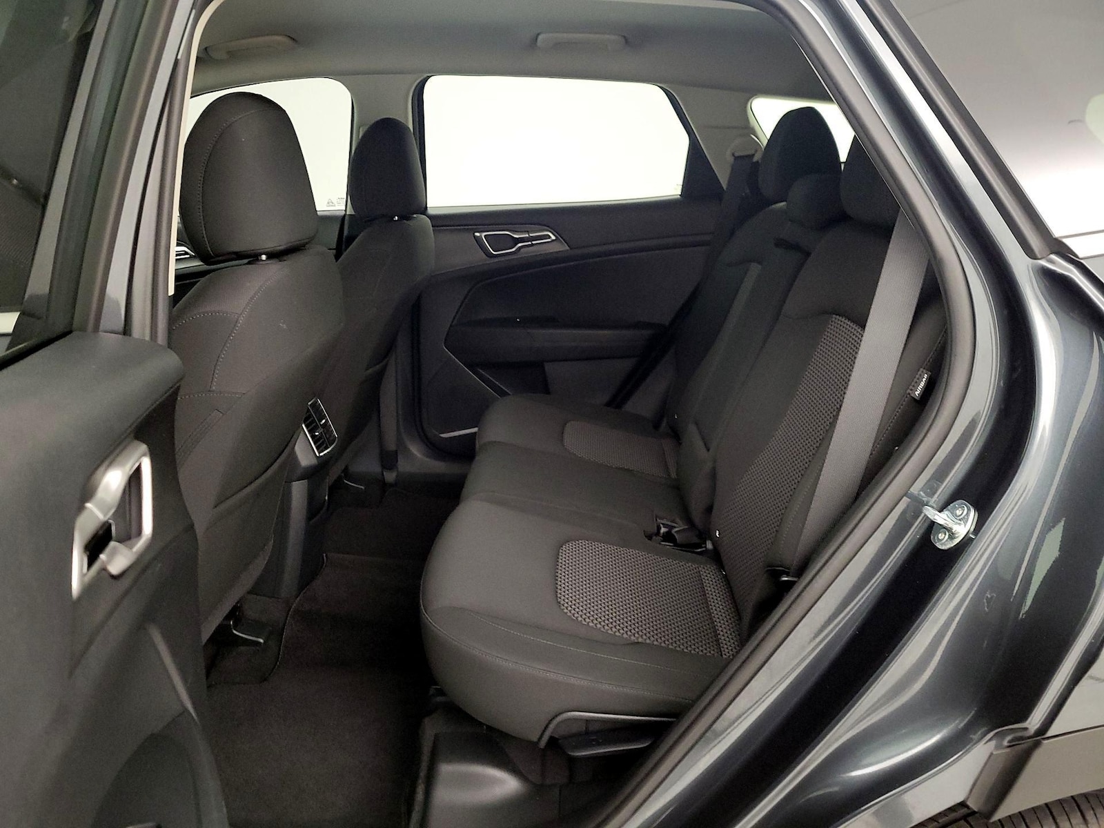2024 Kia Sportage LX - Photo 20