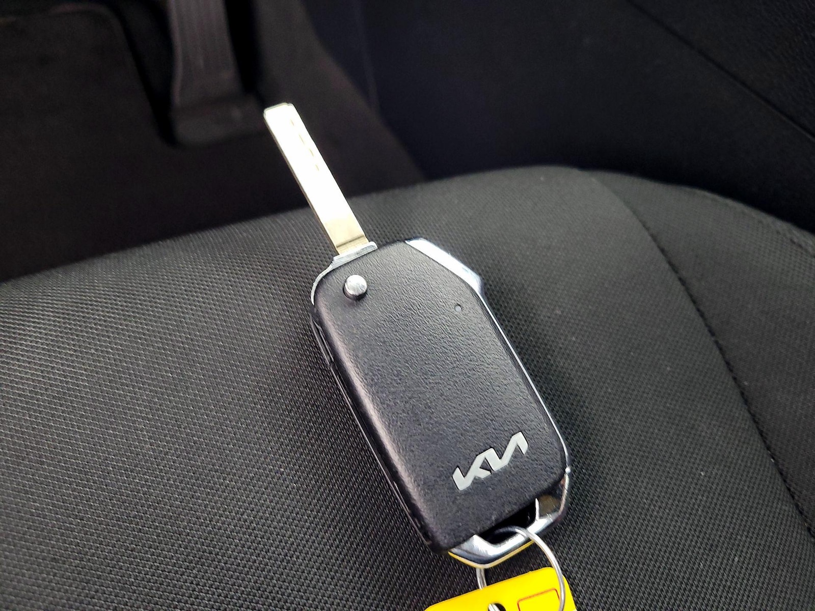 2024 Kia Sportage LX - Photo 23