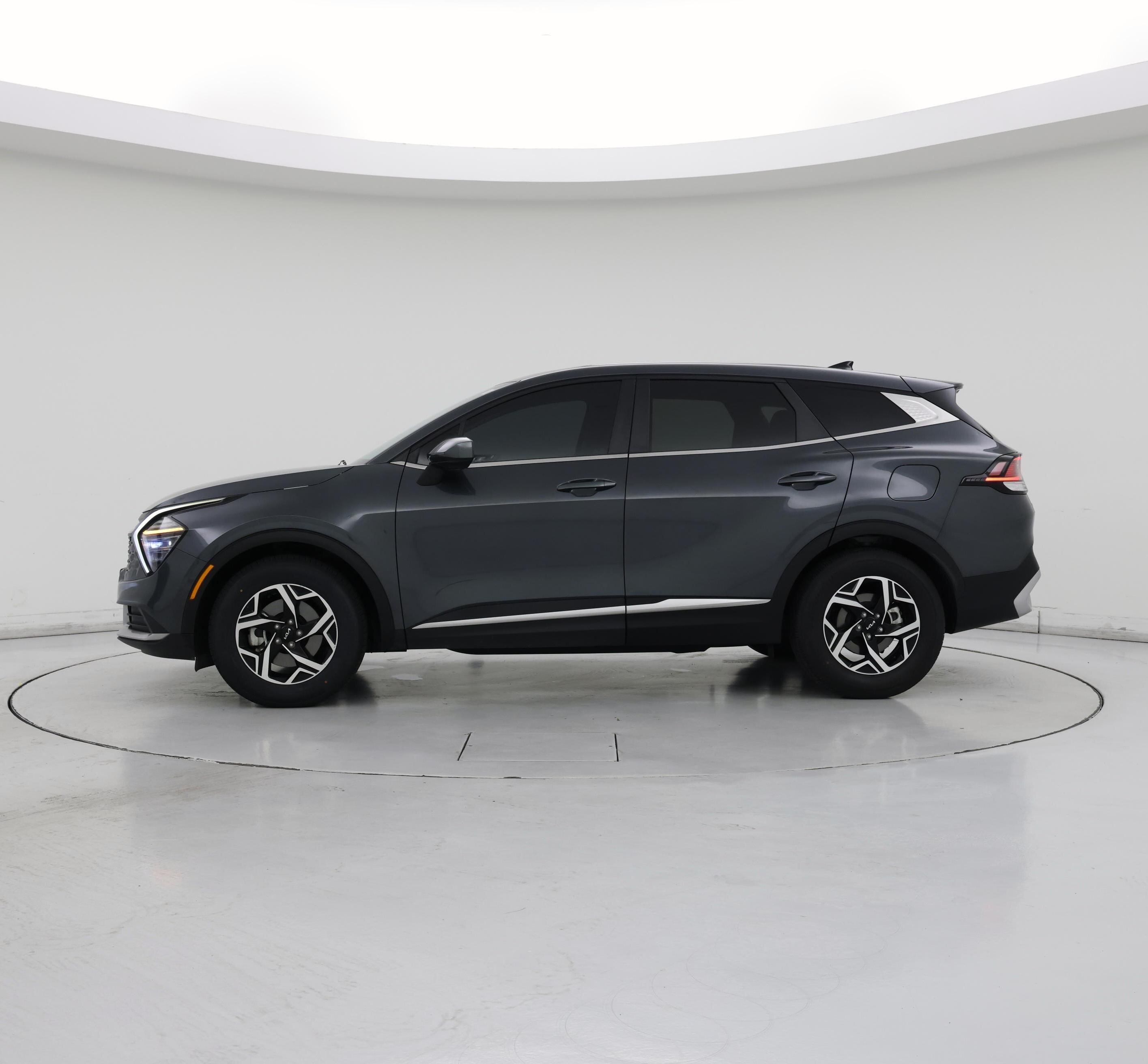 Thumbnail: 2024 Kia Sportage - 3