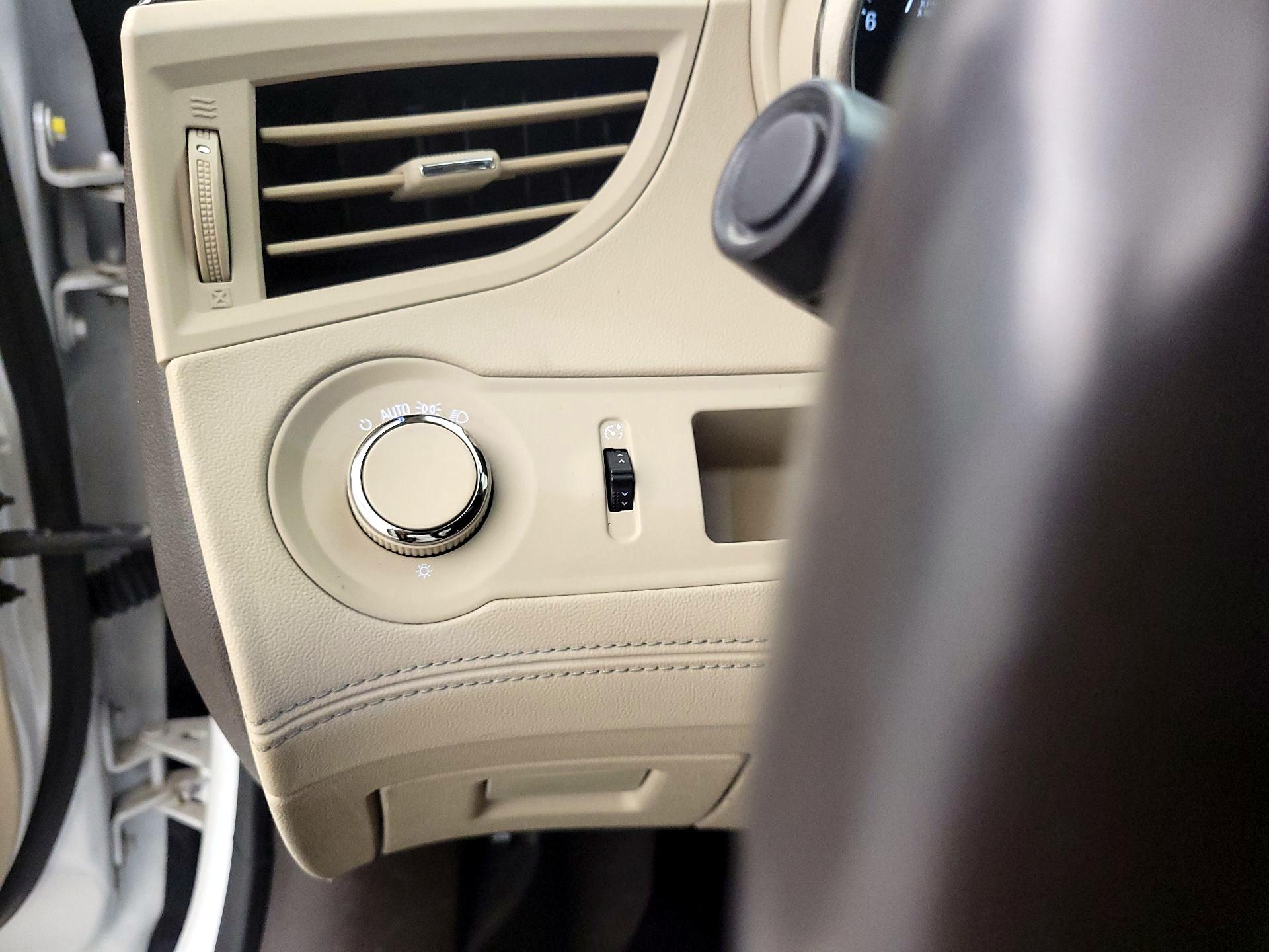 Thumbnail: 2016 Buick LaCrosse - 11