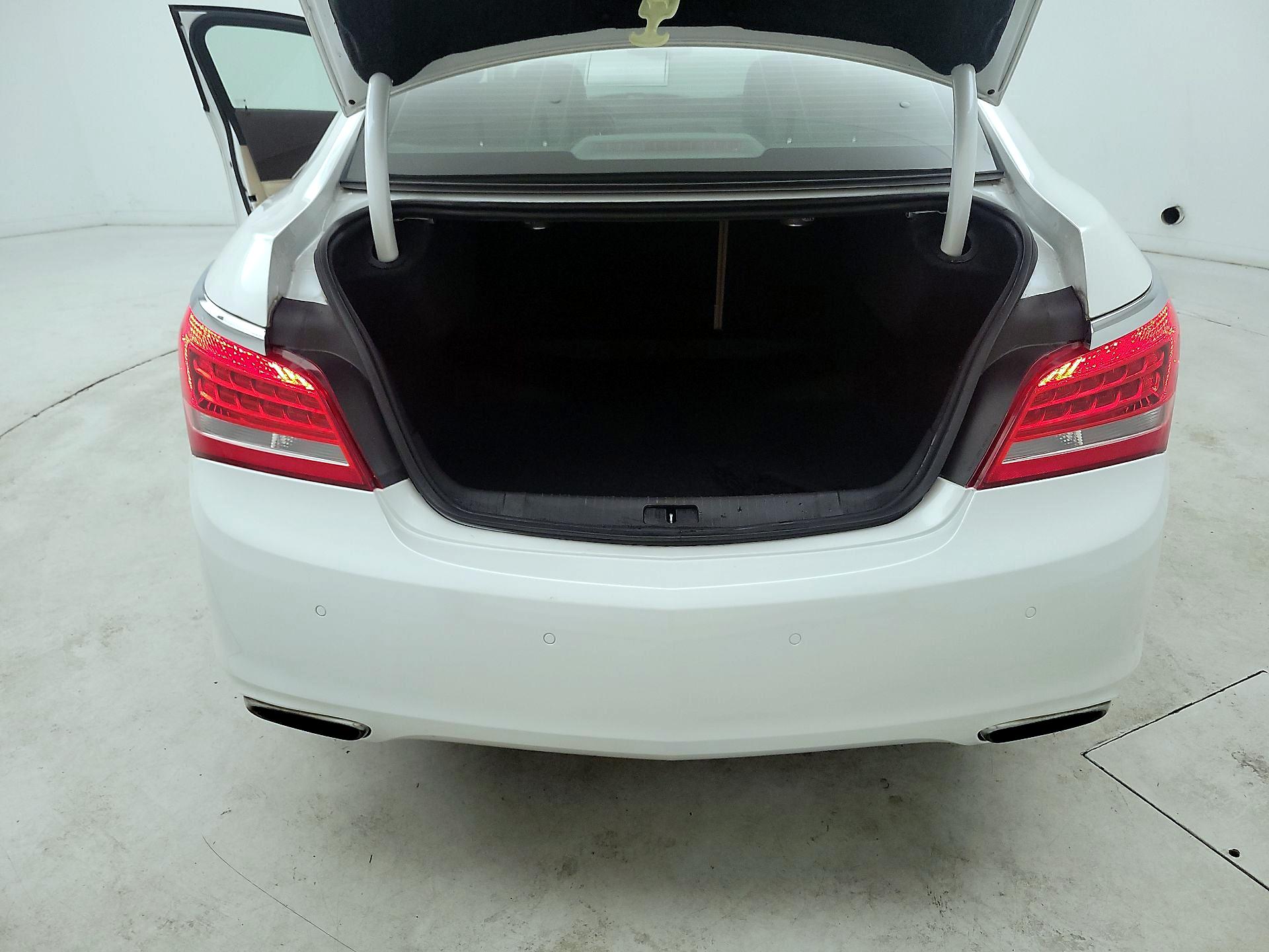 Thumbnail: 2016 Buick LaCrosse - 18