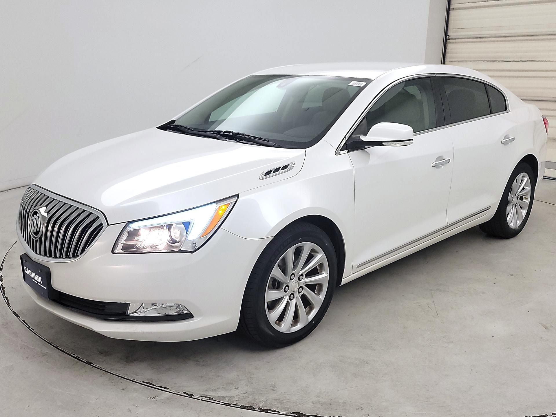 Thumbnail: 2016 Buick LaCrosse - 3