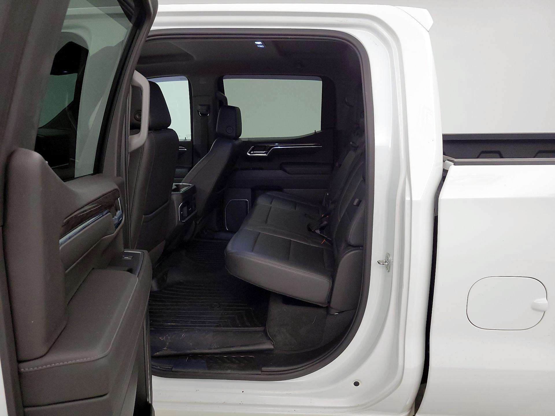 Thumbnail: 2022 Chevrolet Silverado 1500 - 15