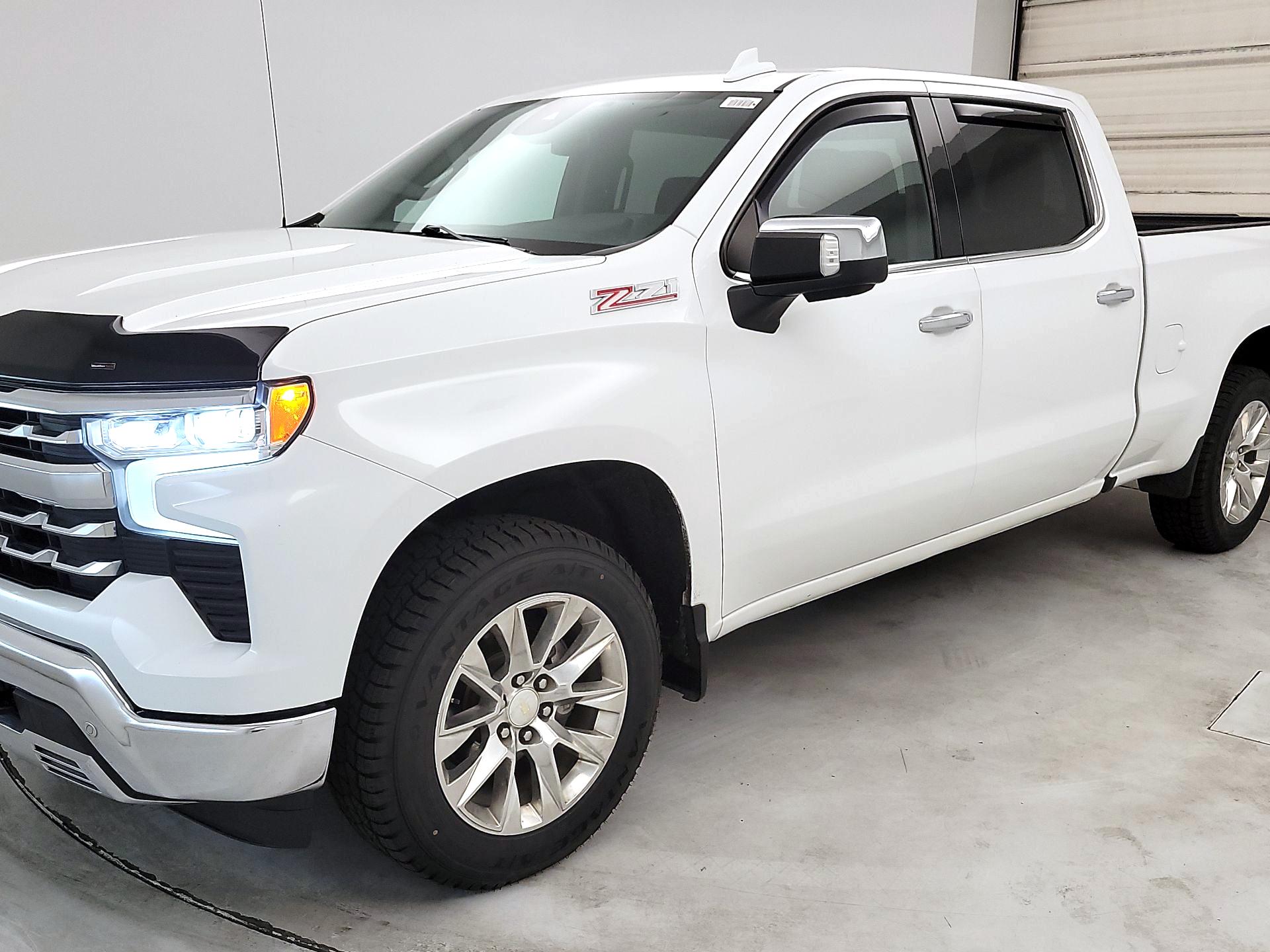 Thumbnail: 2022 Chevrolet Silverado 1500 - 3