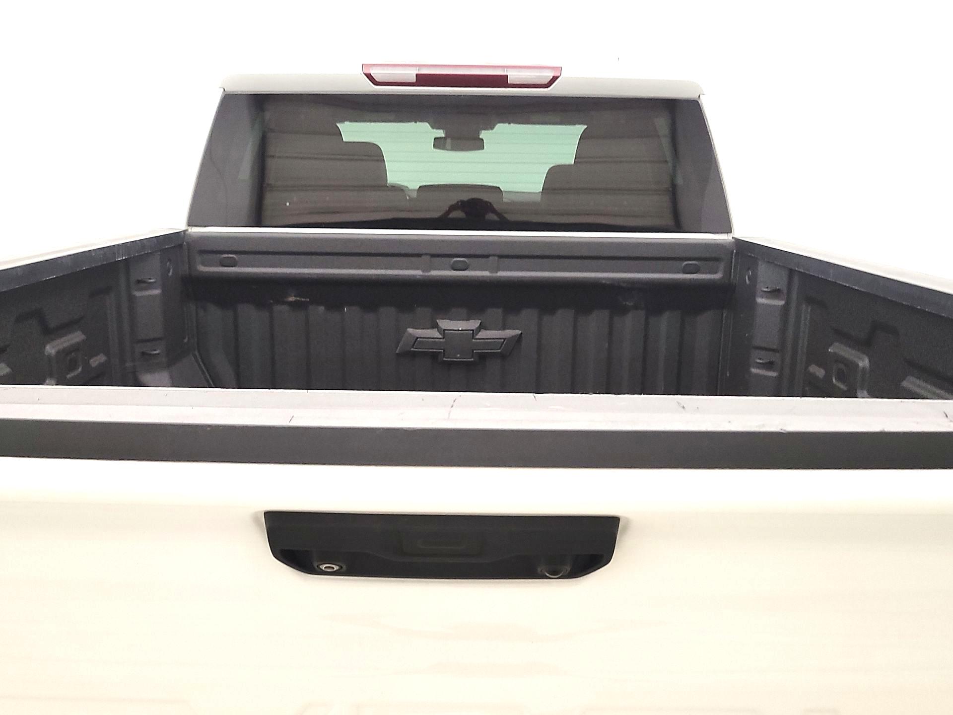 Thumbnail: 2022 Chevrolet Silverado 1500 - 6
