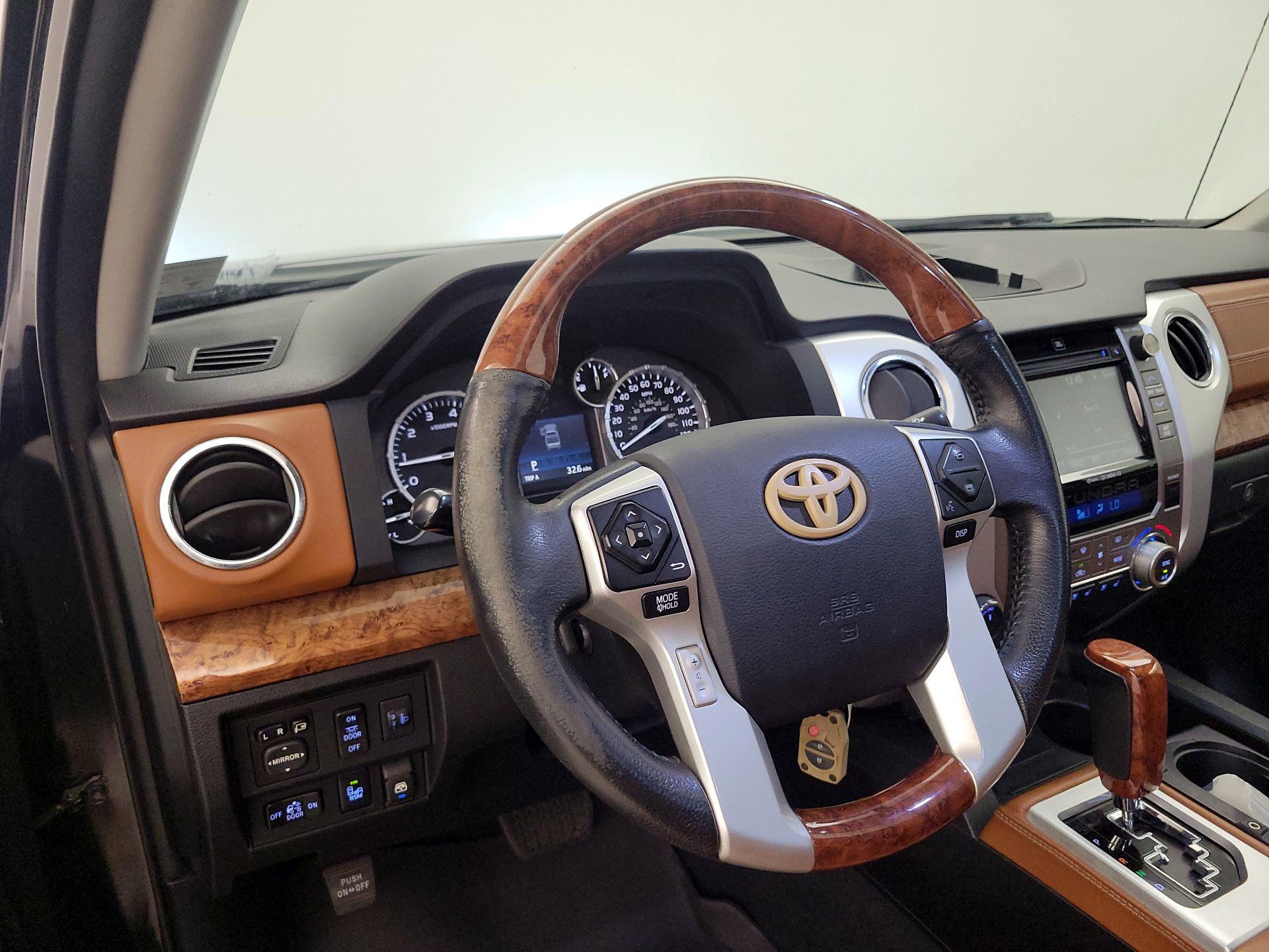 Thumbnail: 2014 Toyota Tundra - 10
