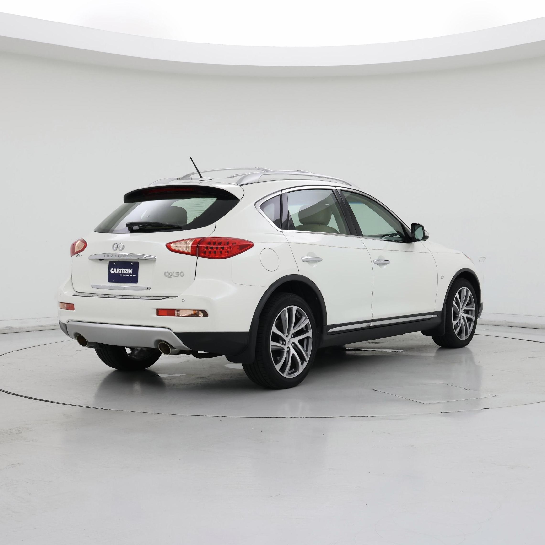 Thumbnail: 2017 INFINITI QX50 - 8