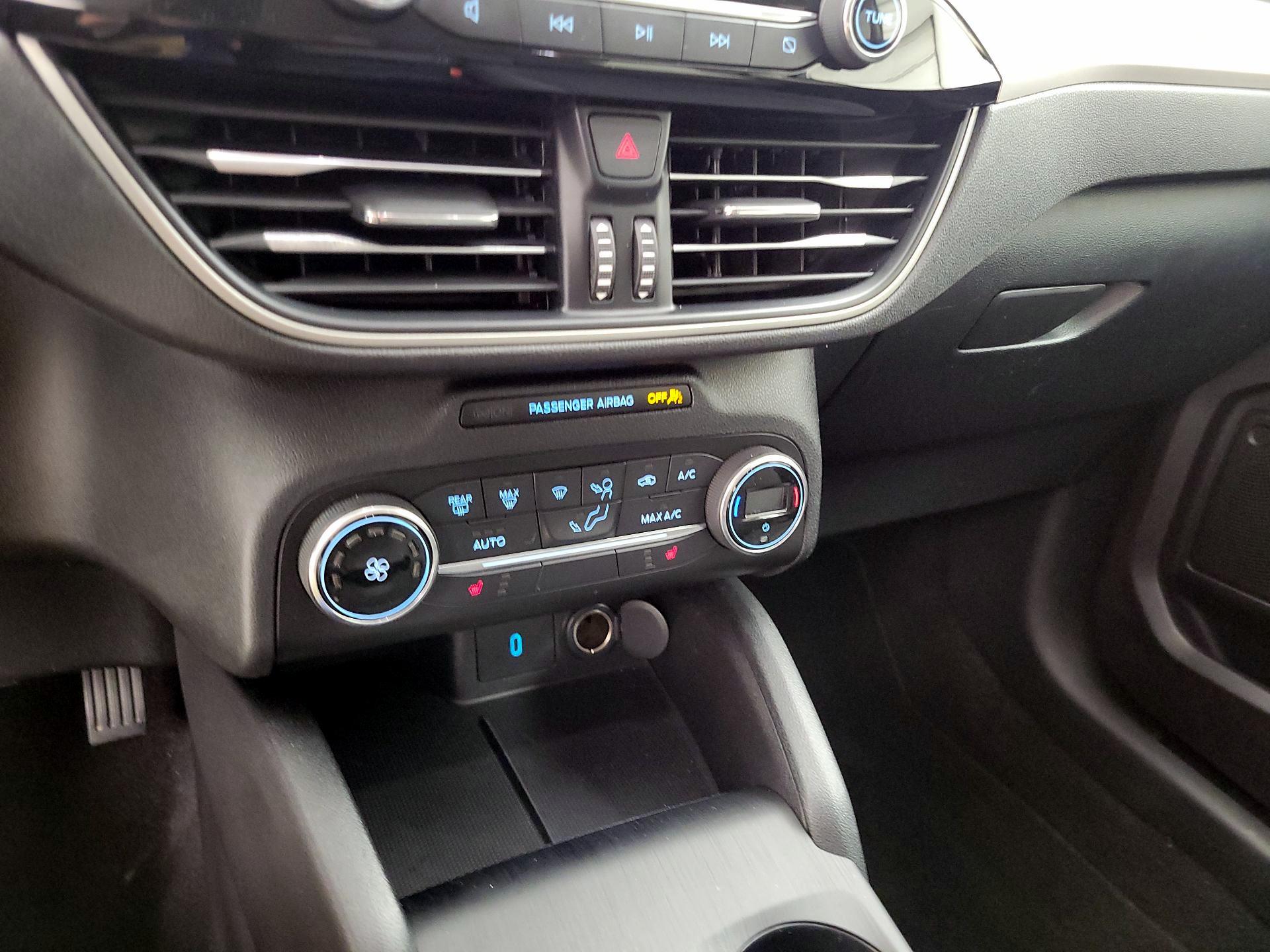Thumbnail: 2020 Ford Escape - 15